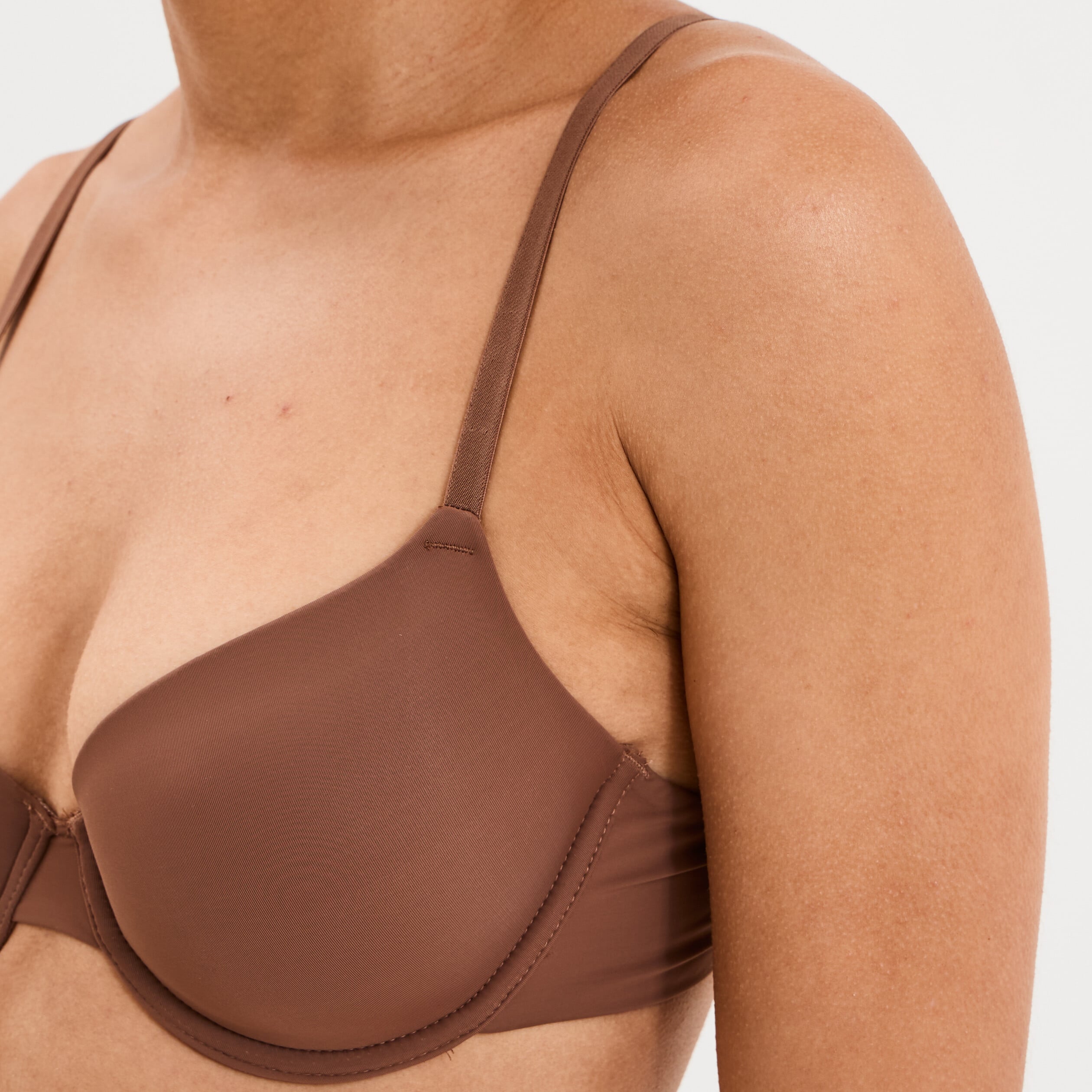 Soutien-gorge corbeille padd&eacute; microfibre marron femme