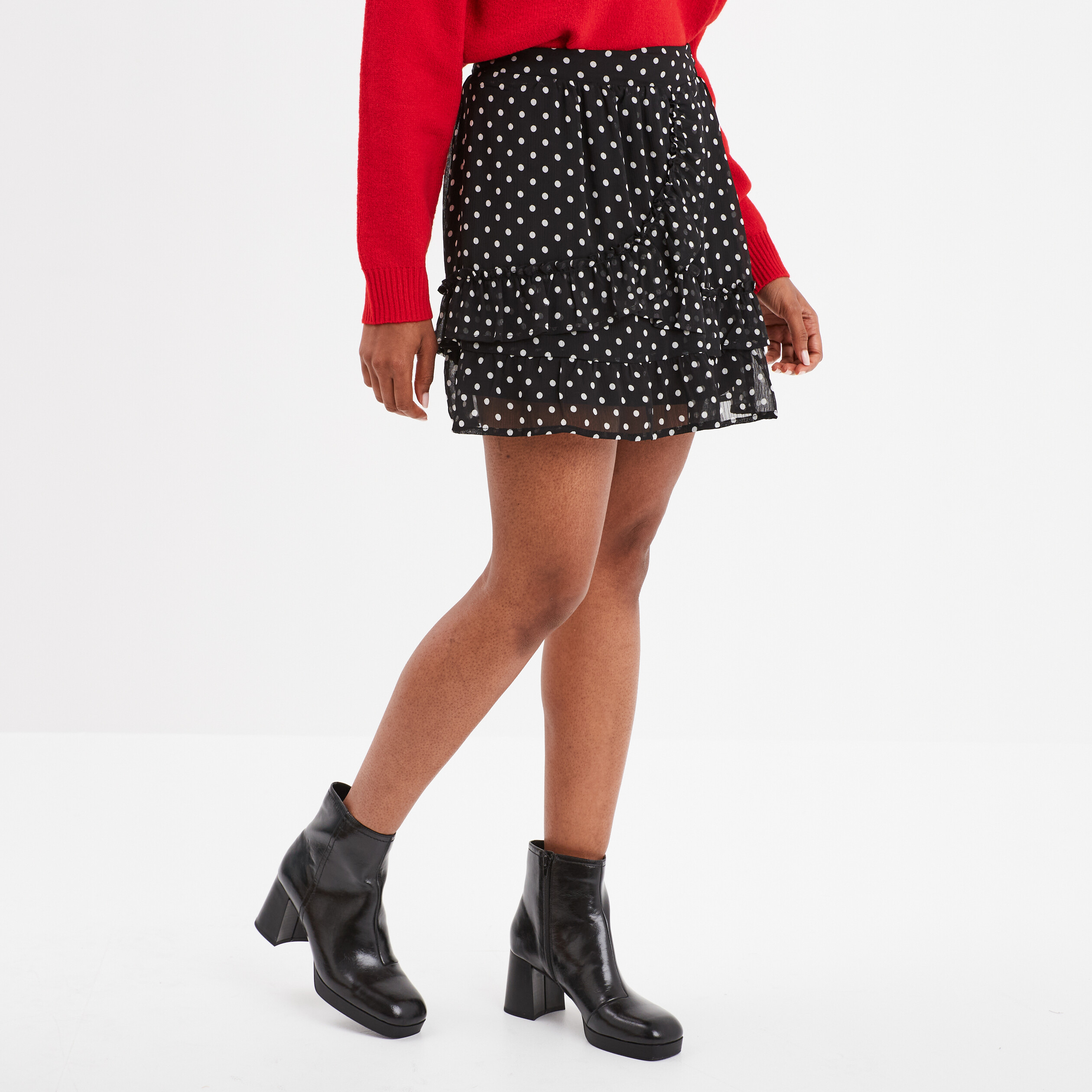 jupe courte patineuse fluide volantee noir femme Jupe courte patineuse fluide volantée noir femme