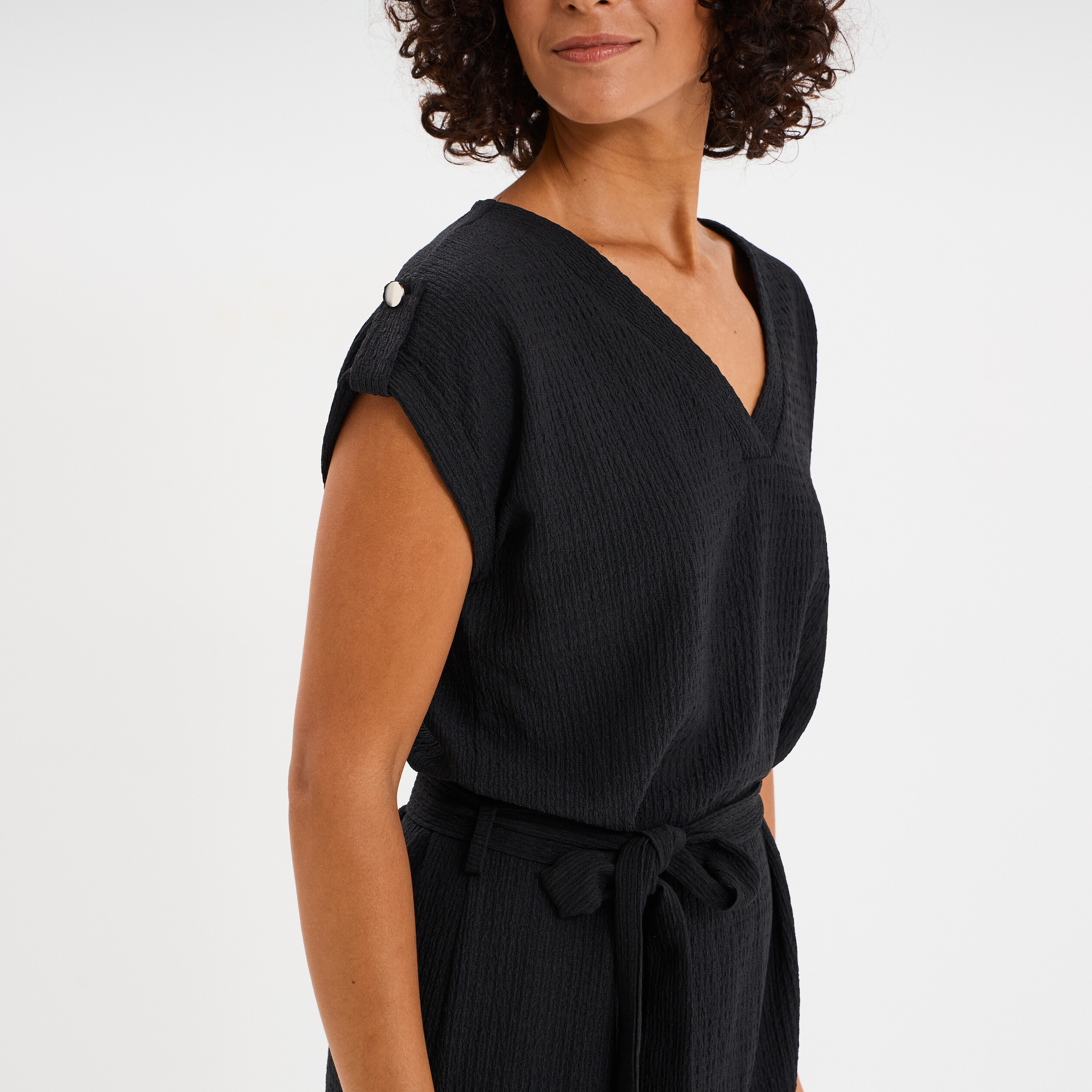 robe effet gaufre manches courtes noir femme Robe effet gaufré manches courtes noir femme