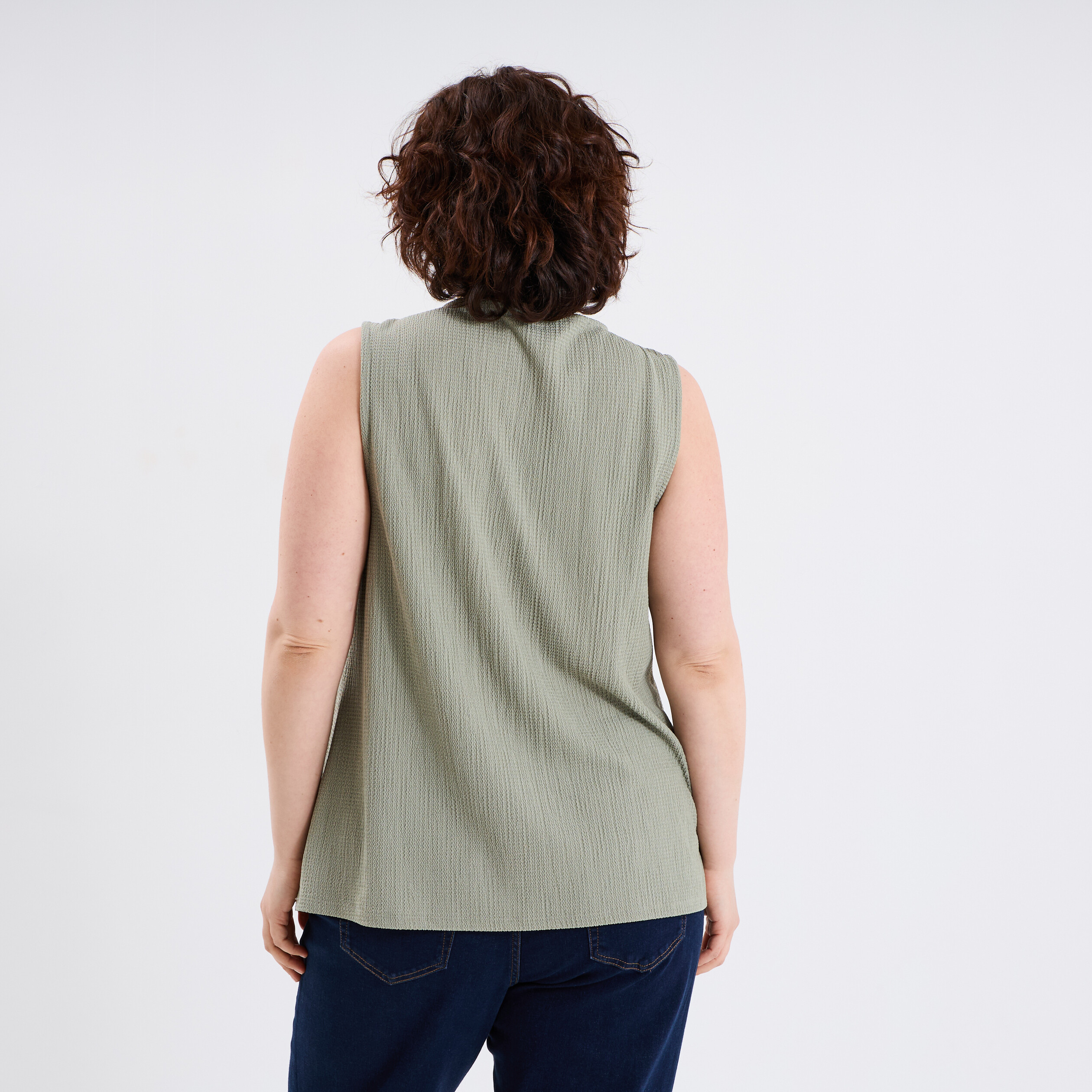 debardeur fluide effet gauffre vert kaki femmegt Débardeur fluide effet gauffré vert kaki femme grande taille