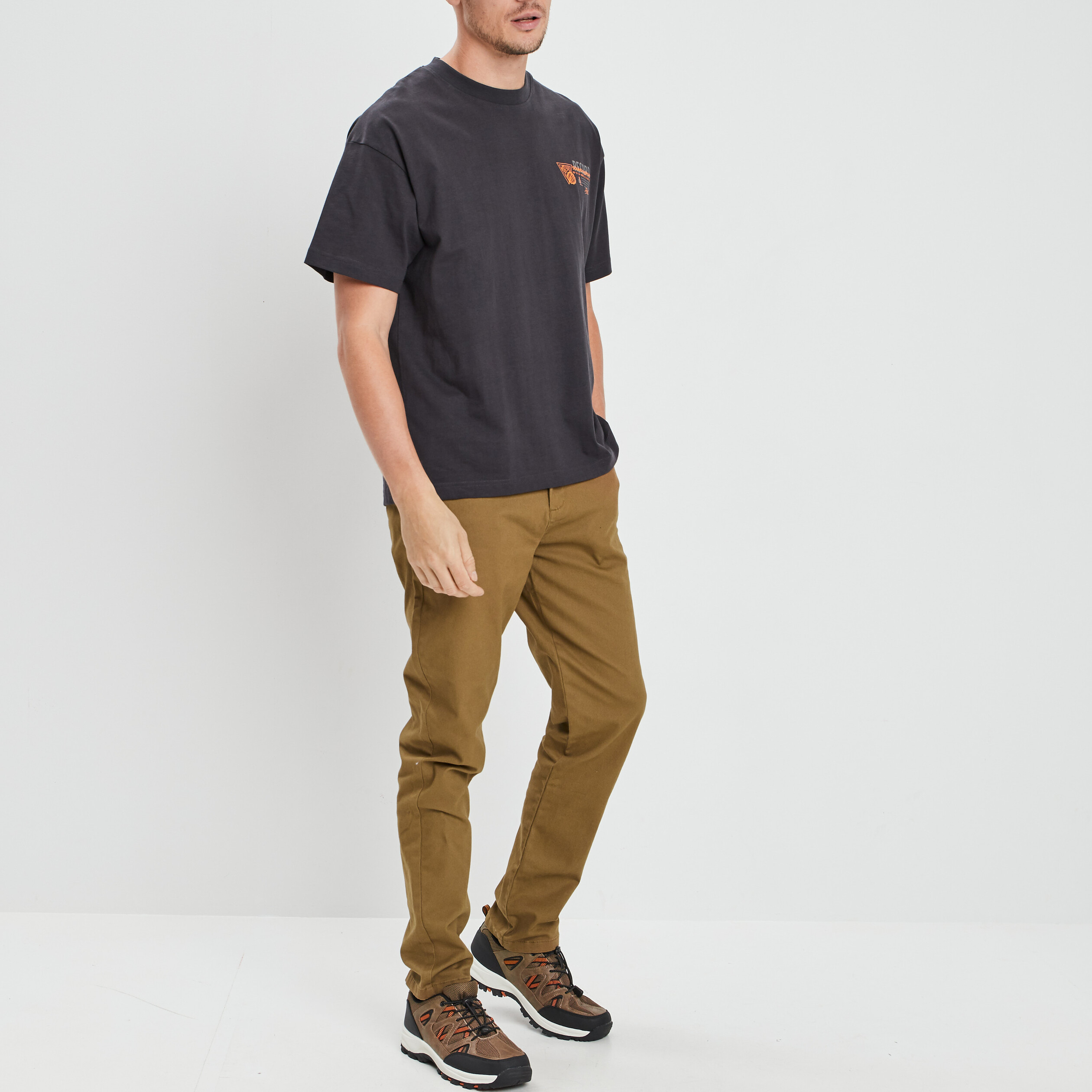 pantalon chino droit stretch retrousse marron cognac homme Pantalon chino droit stretch retroussé marron cognac homme