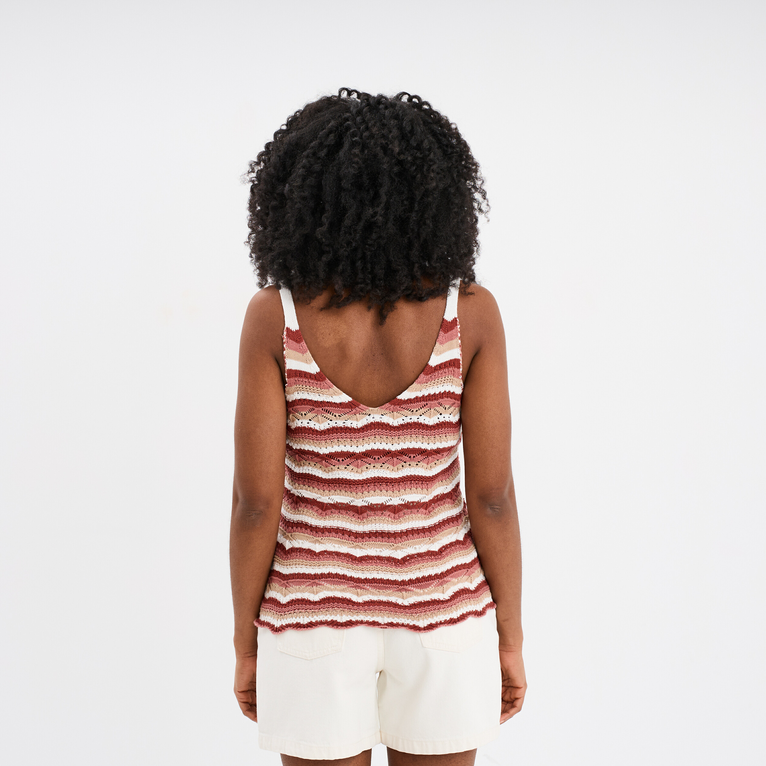 D&eacute;bardeur tricot ajour&eacute; col en V beige femme