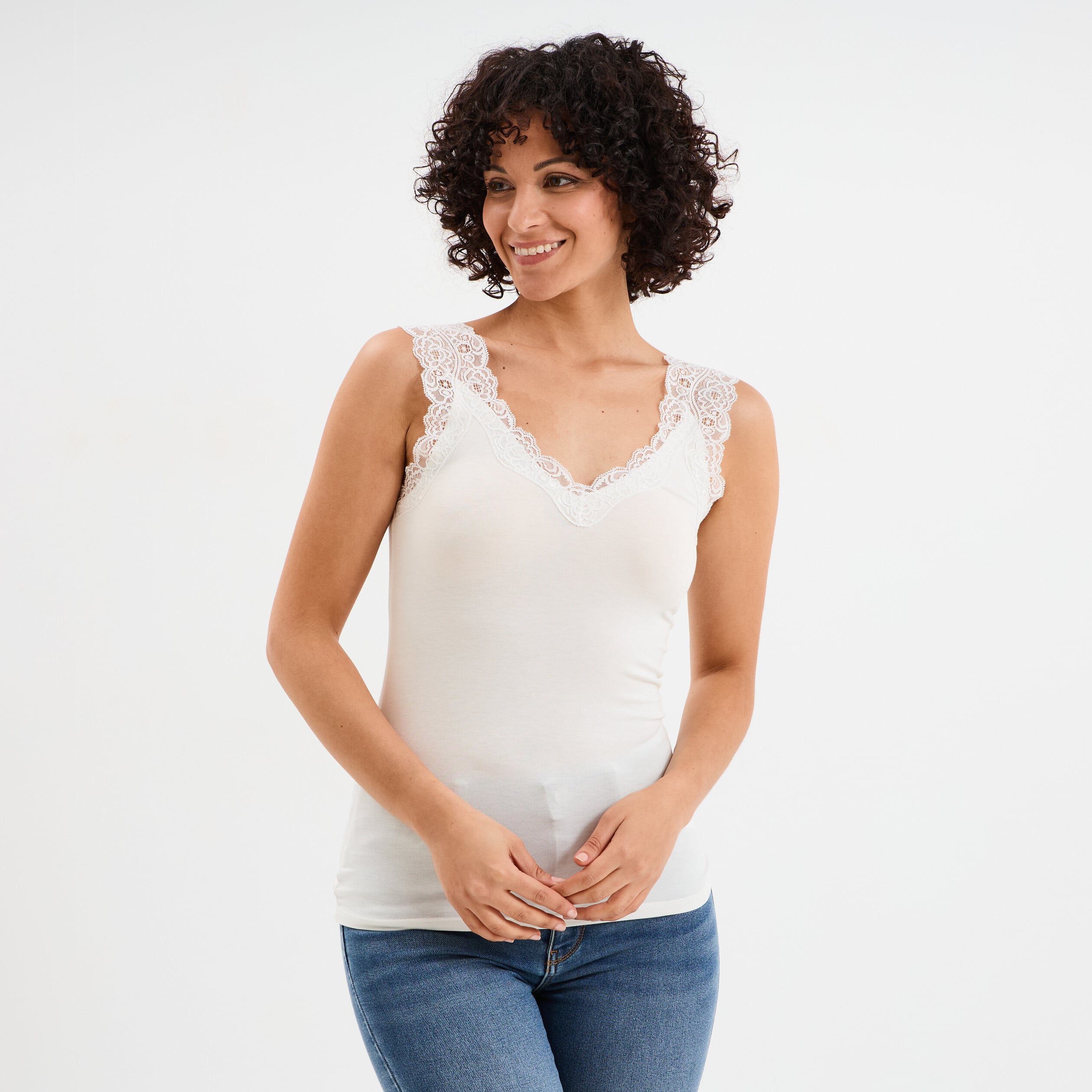 D&eacute;bardeur ajust&eacute; avec dentelle col V blanc femme