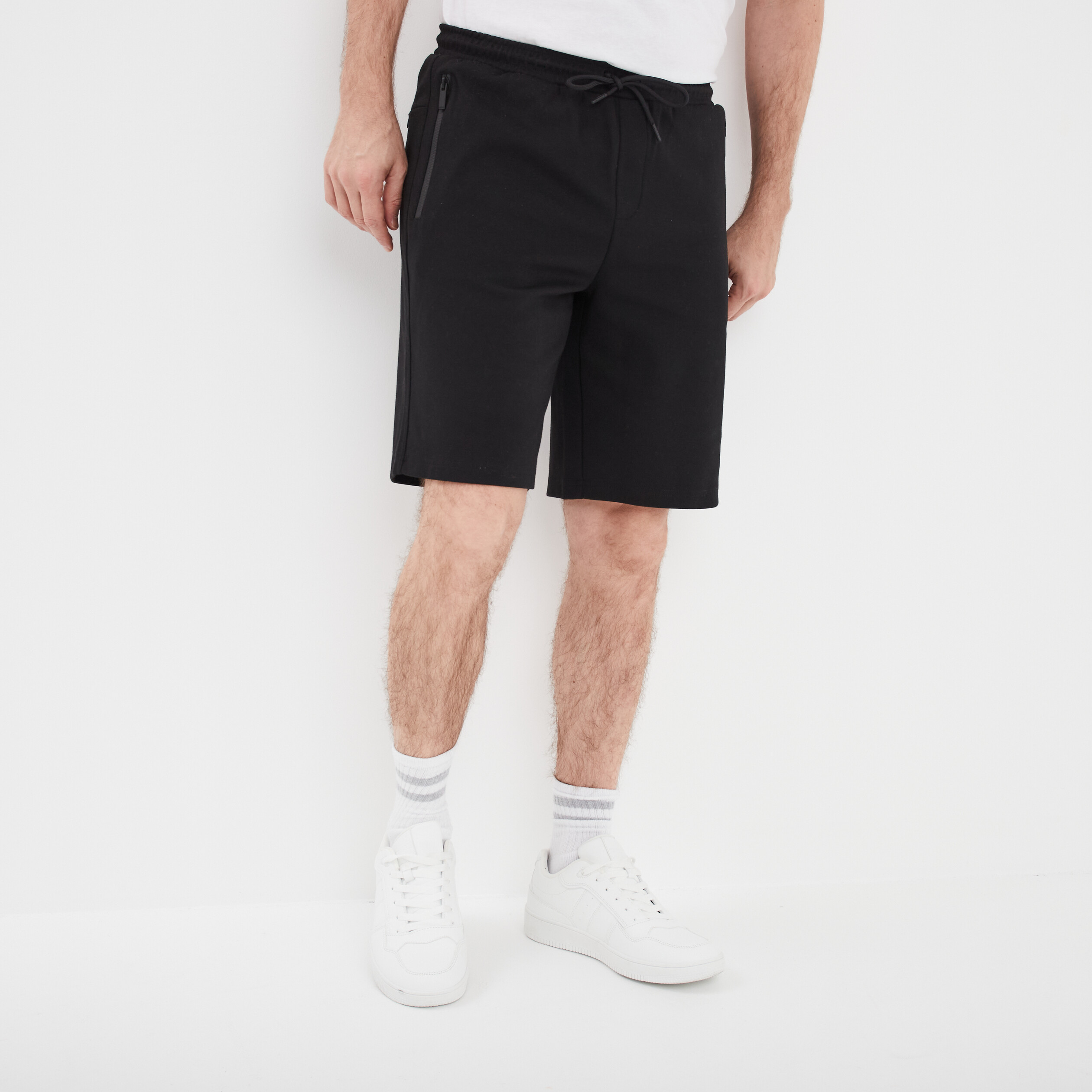 short de jogging droit liberto noir homme Short de jogging droit Liberto noir homme