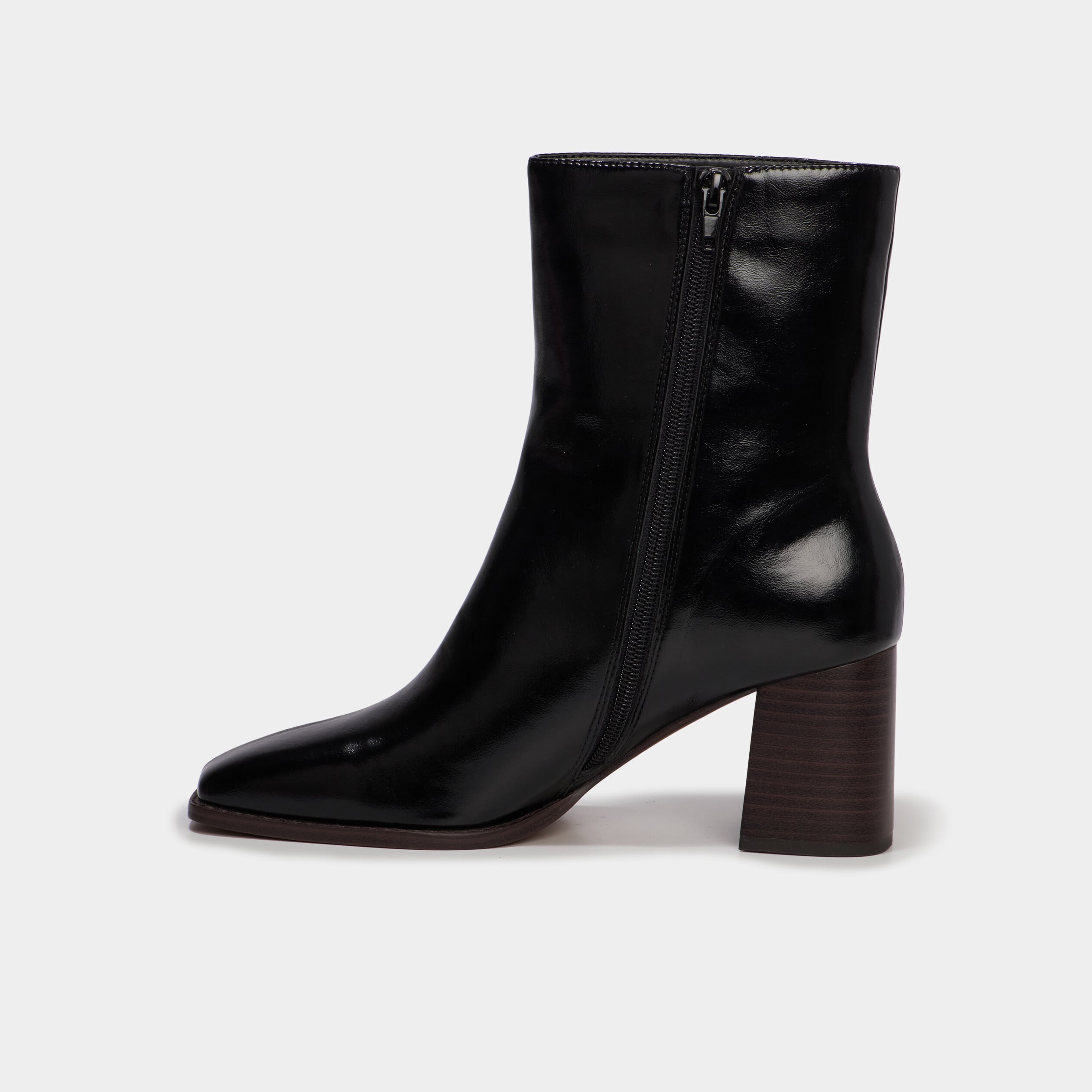 Bottines &agrave; talon bloc bout carr&eacute; noir femme