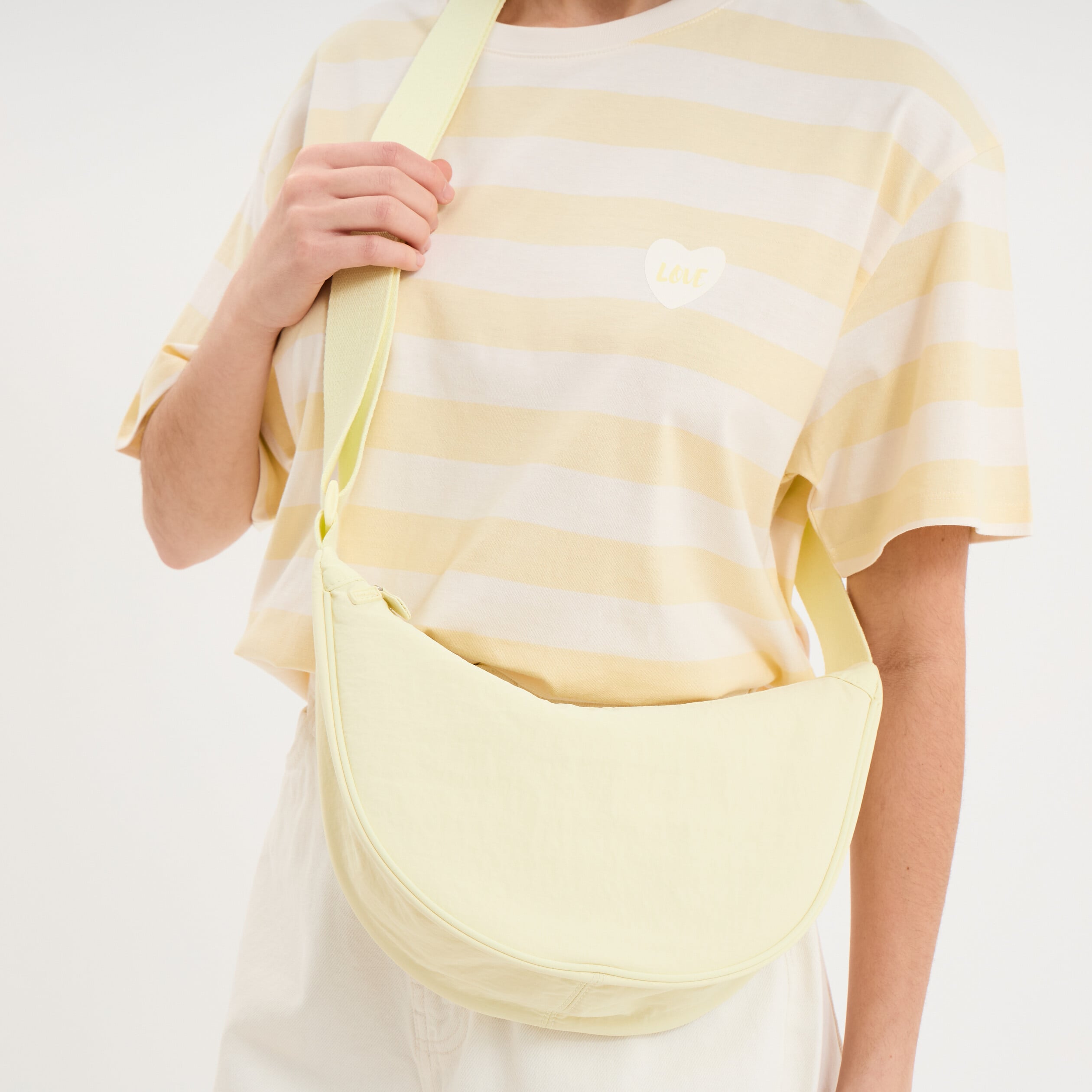 Sac banane en bandouli&egrave;re jaune pastel femme