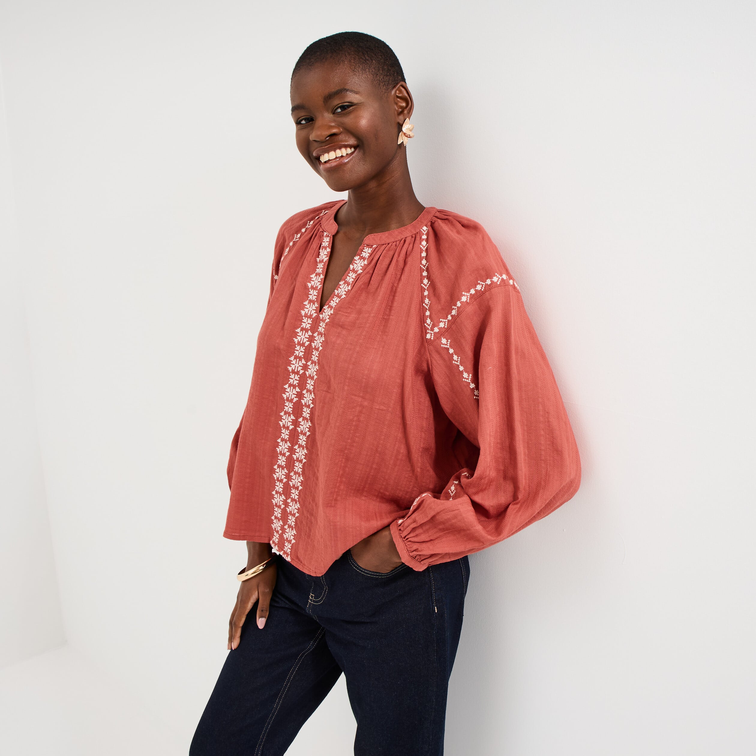 Blouse brod&eacute;e manches longues coton vieux rose femme
