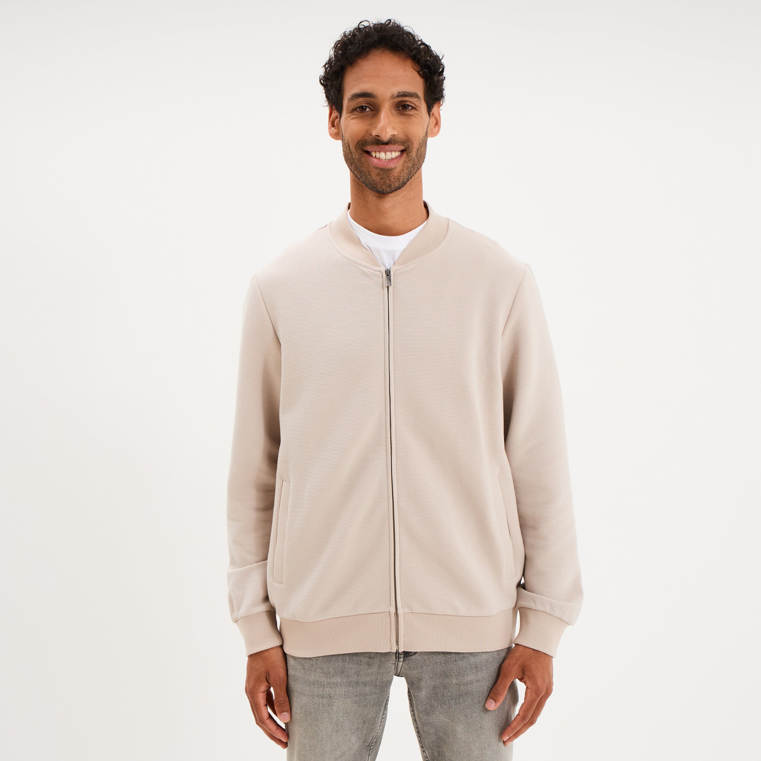 Gilet reli&eacute;f&eacute; manches longues zipp&eacute; gris clair homme