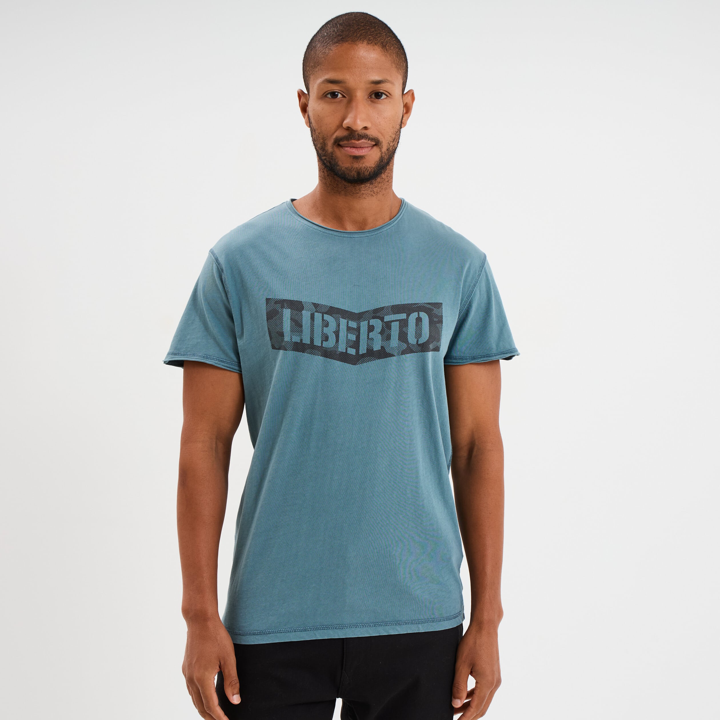 T-shirt manches courtes coton d&eacute;lav&eacute; bleu gris homme