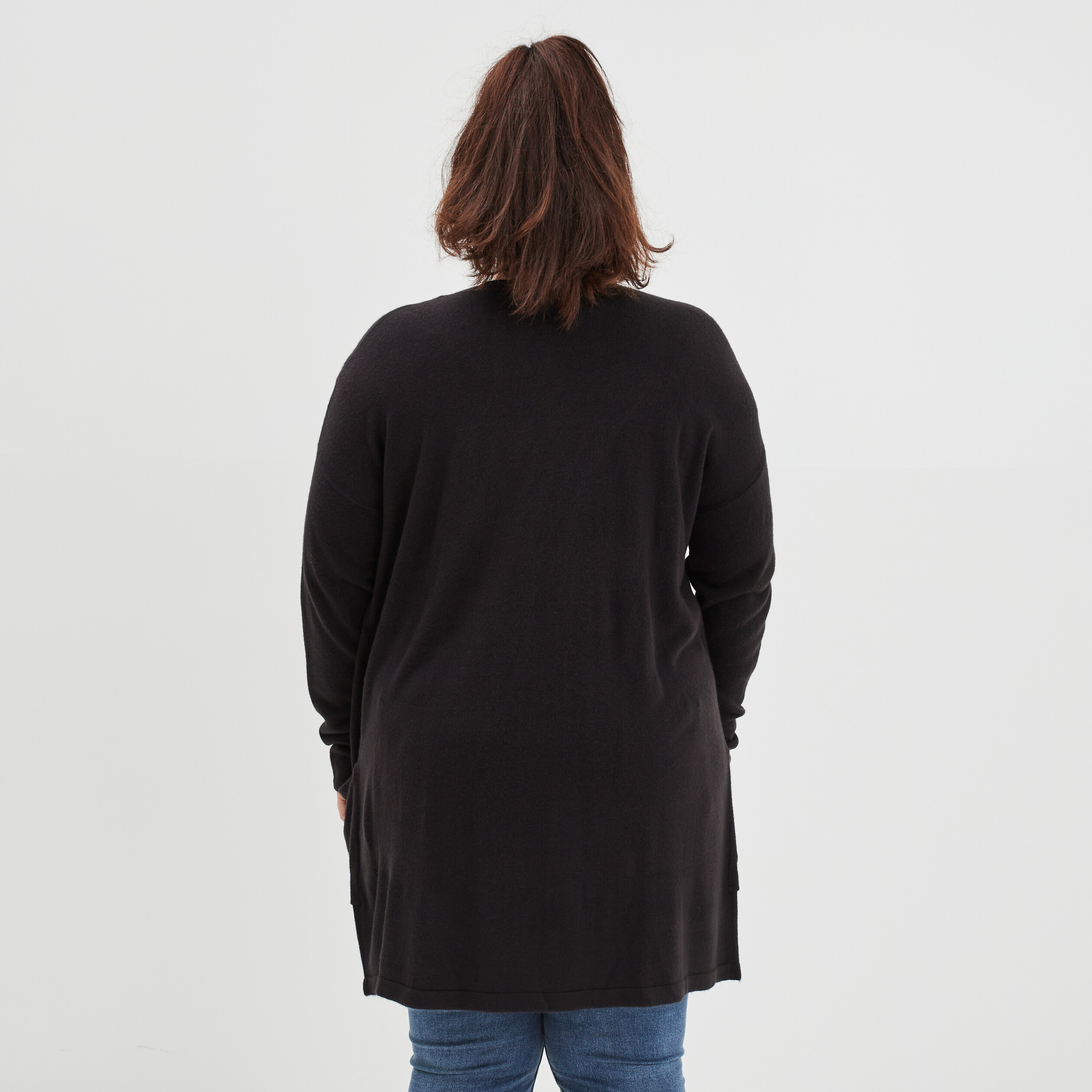 gilet mi long avec col en v noir femmegt Gilet mi-long avec col en V noir femme grande taille