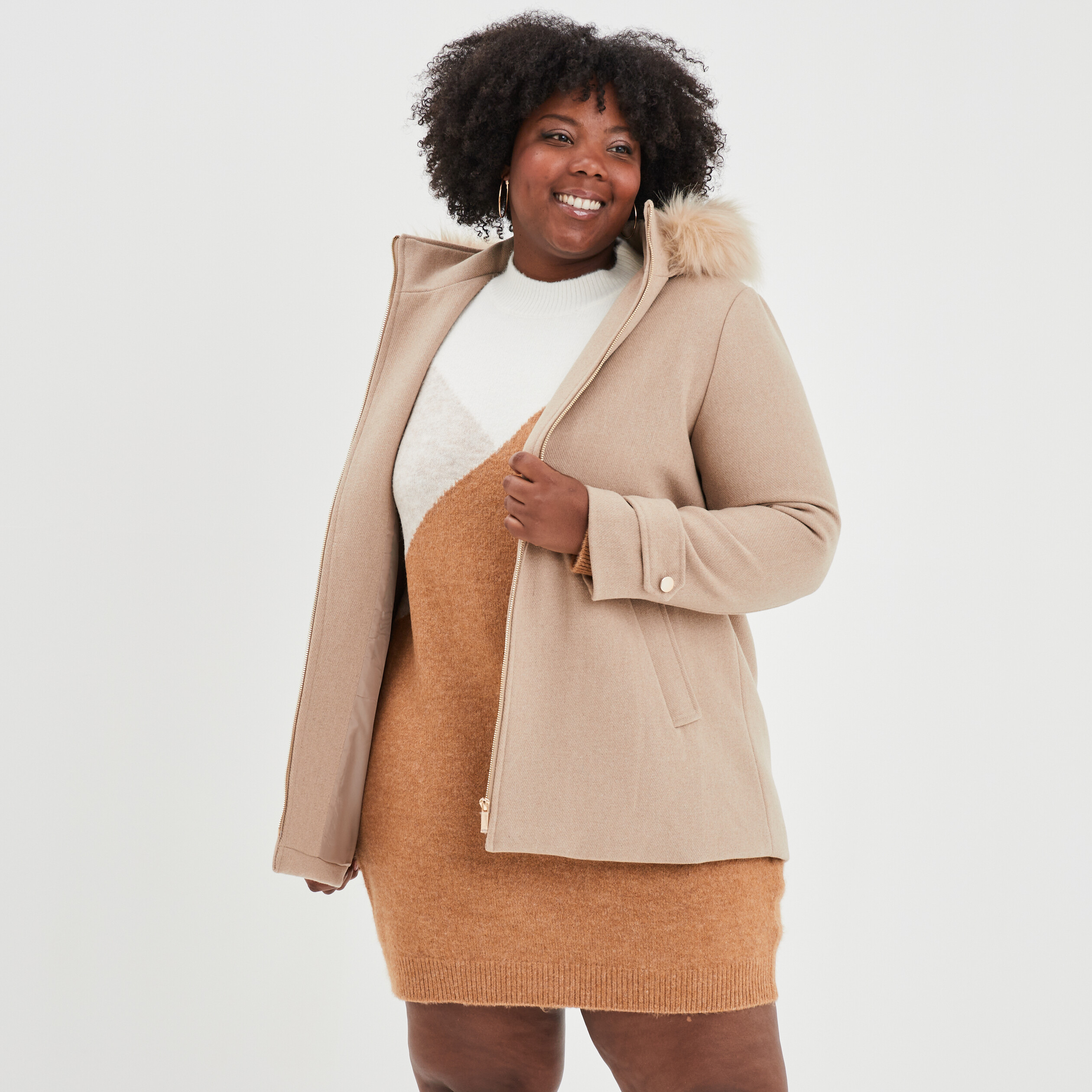 Manteau à capuche fourrure amovible beige femme grande taille