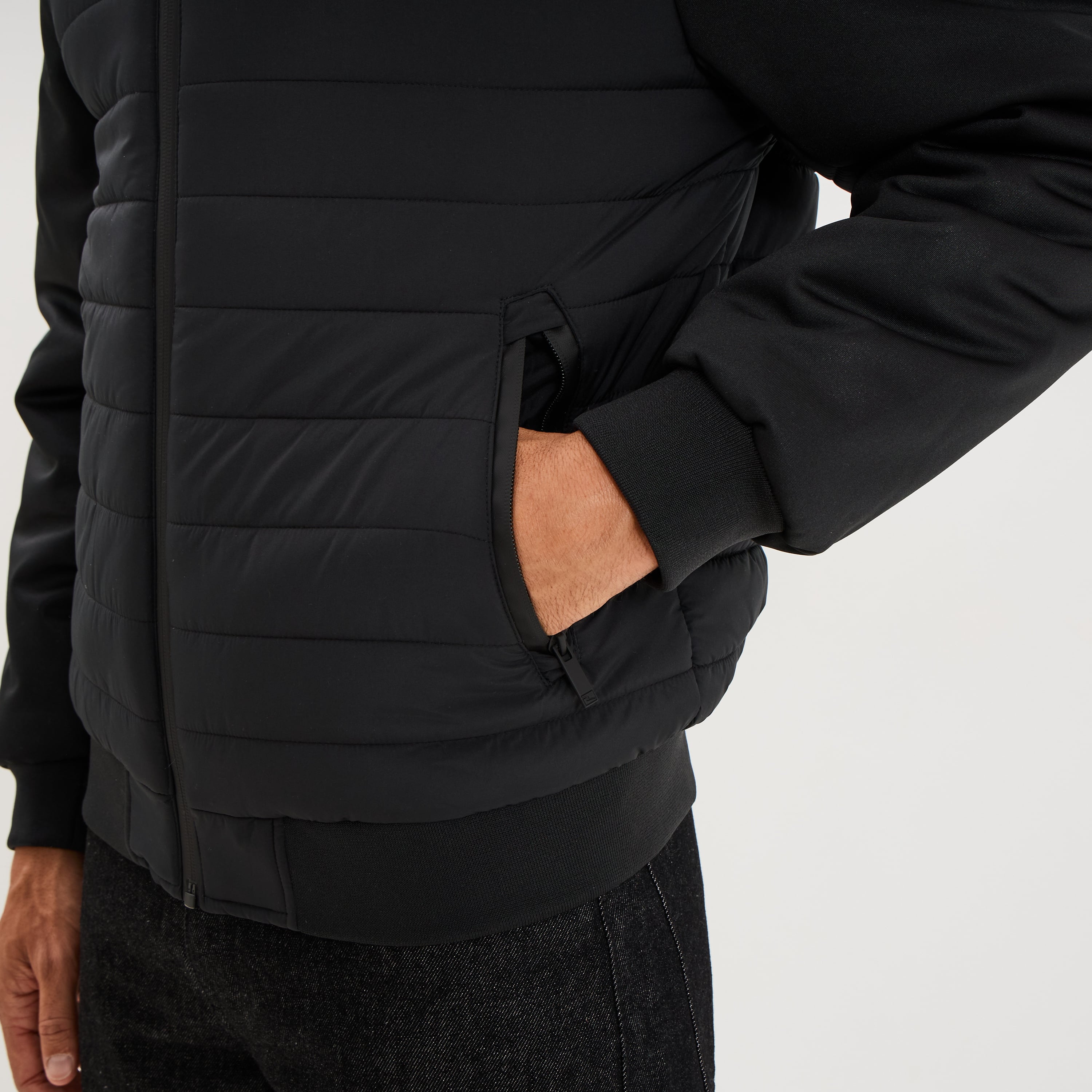 Blouson d&eacute;perlant &agrave; capuche noir homme