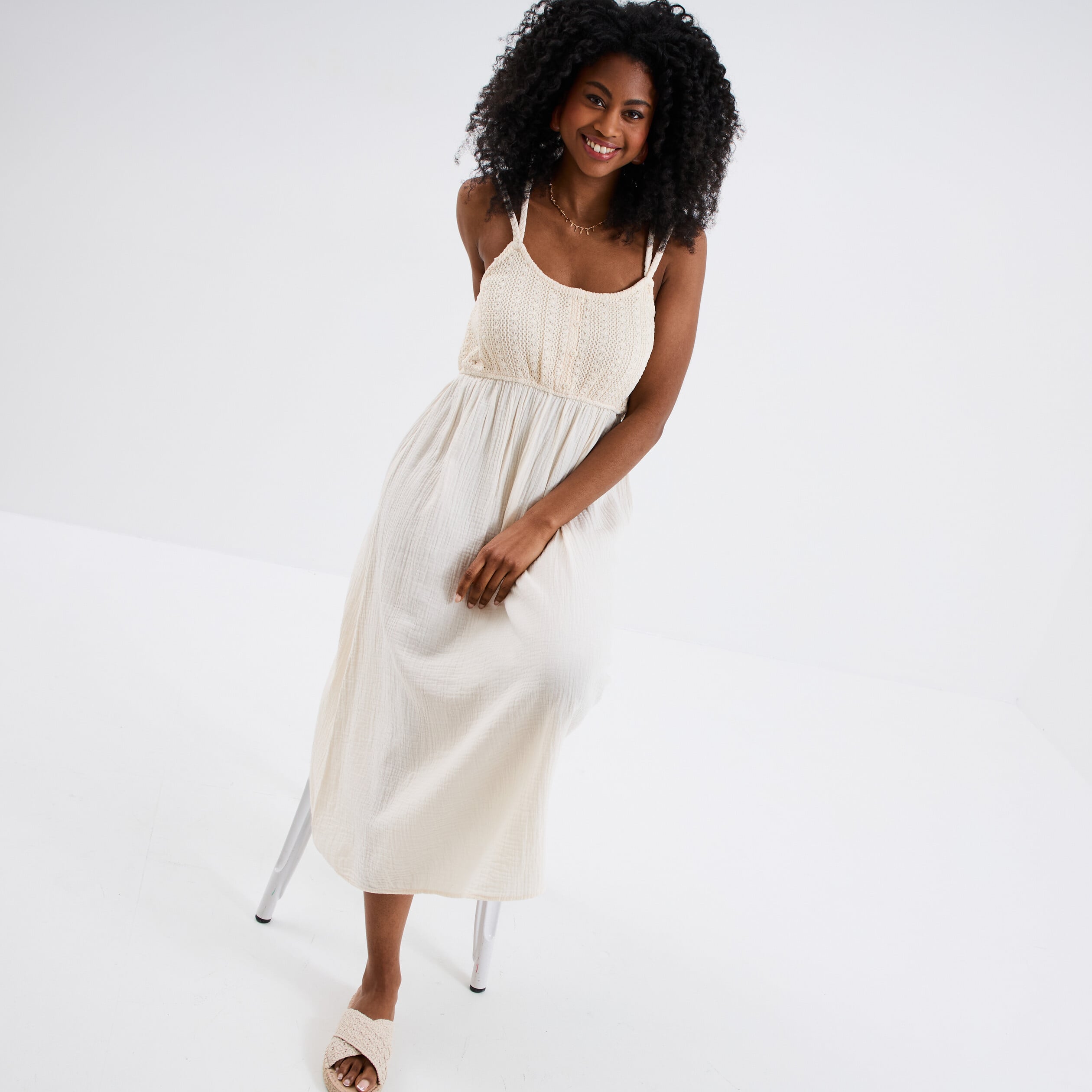 Robe longue buste macram&eacute; gaze de coton creme femme