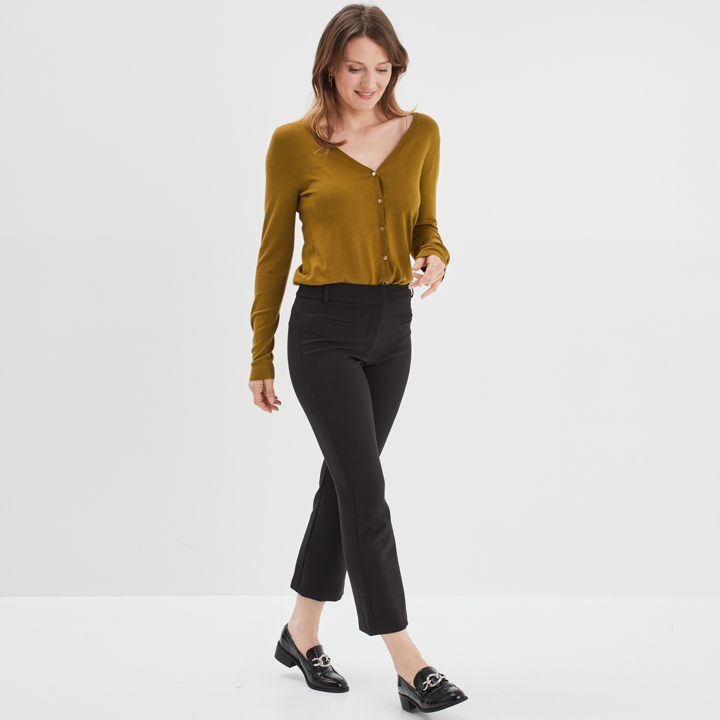 Gilet Femme Vintage Sans Manches – Col V, Poches Et Ourlet Mouchoir – Style Rétro Chic !