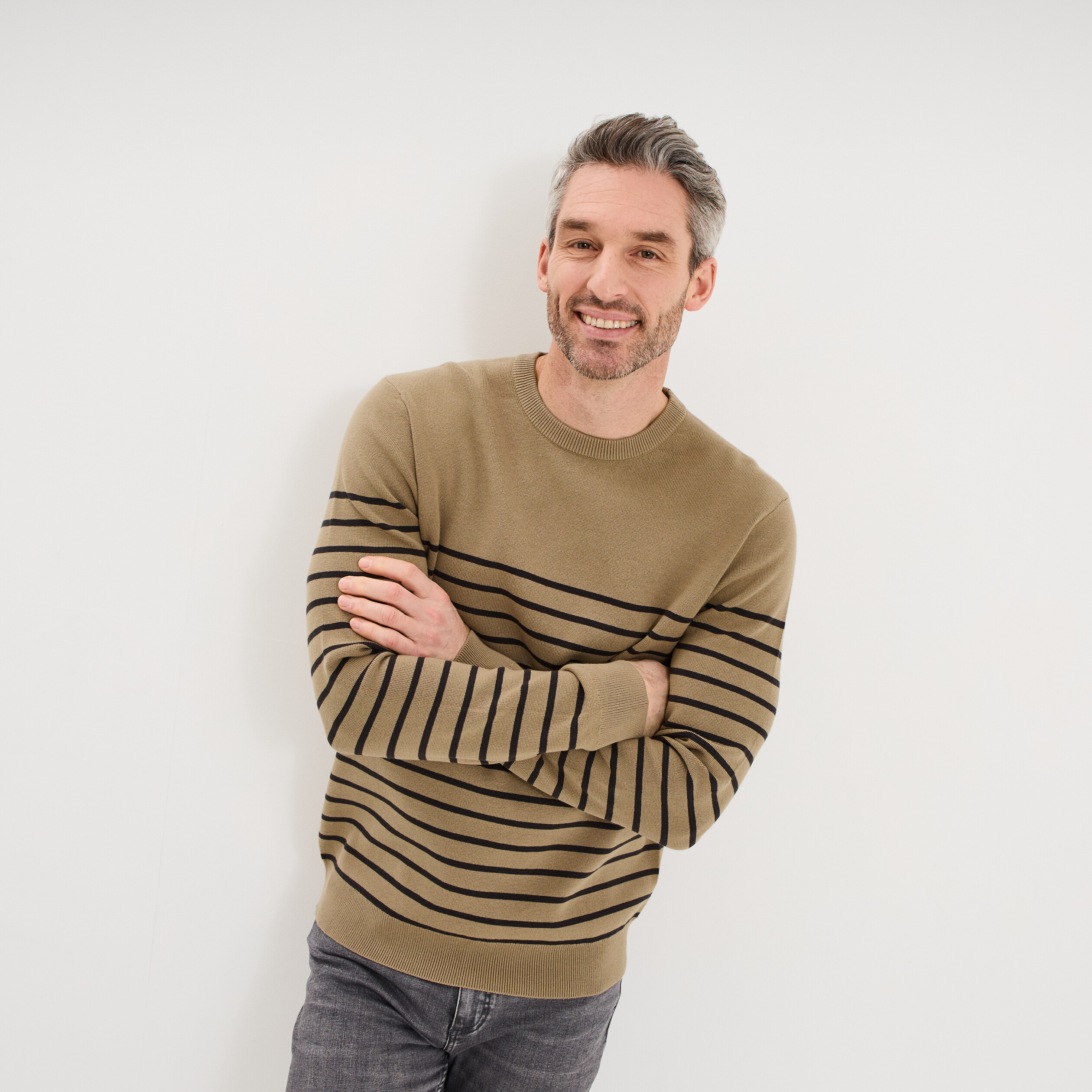 Pull col rond manches longues taupe homme