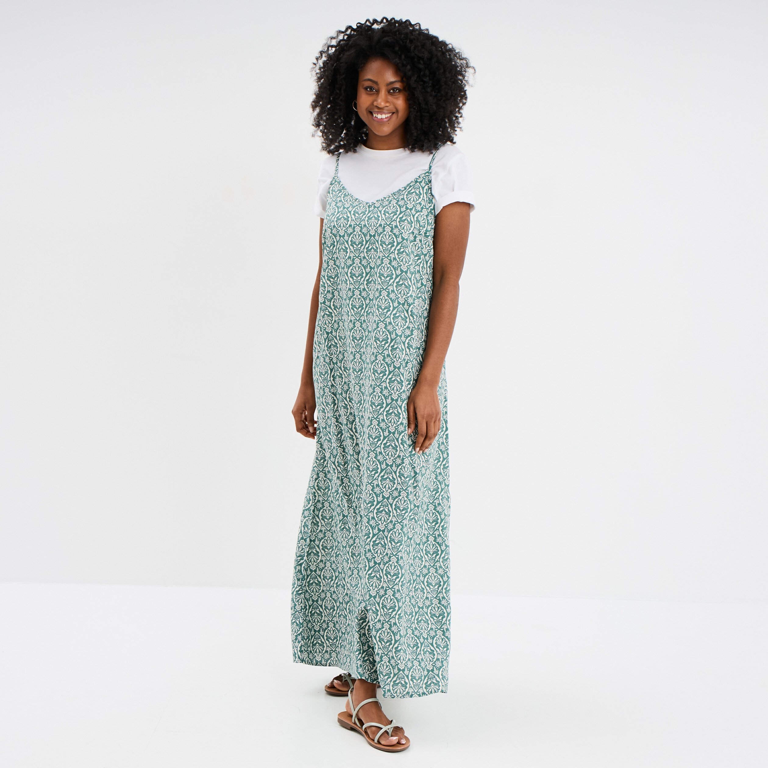 robe longue droite fluide a bretelles vert turquoise femme Robe longue droite fluide à bretelles vert turquoise femme