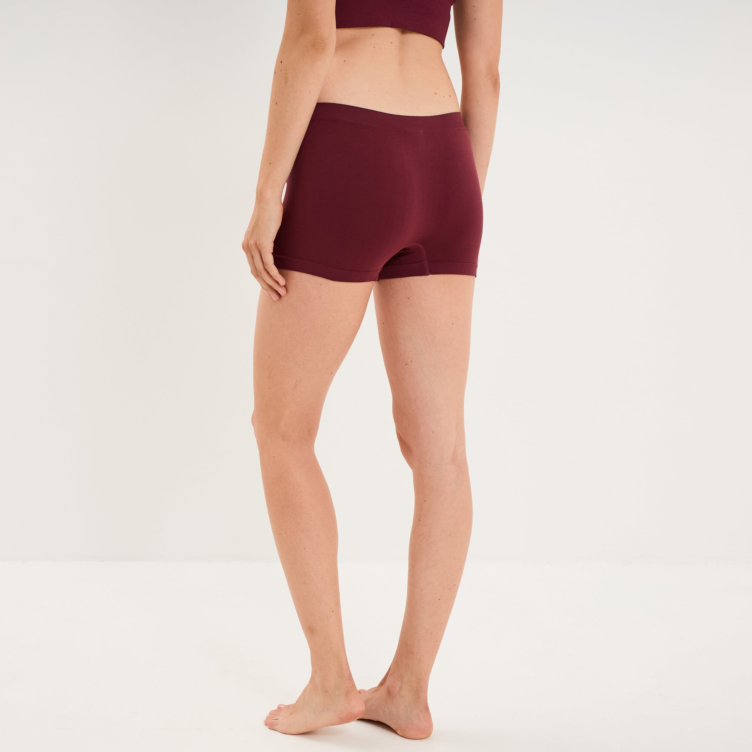 Shorty sans couture taille &eacute;lastiqu&eacute;e prune femme