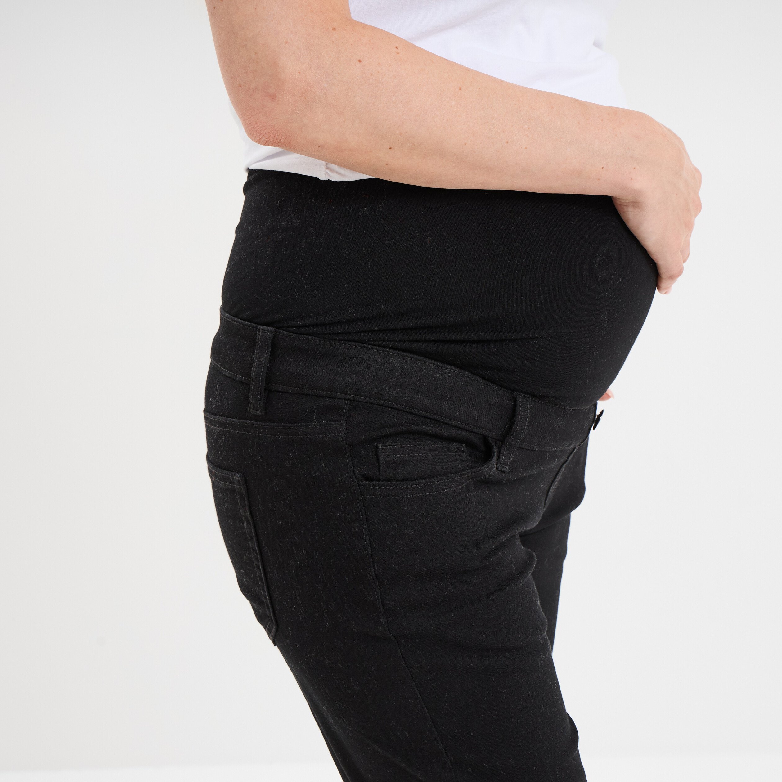 pantalon slim grossesse avec bandeau noir femmemater Pantalon slim grossesse avec bandeau noir femme maternité