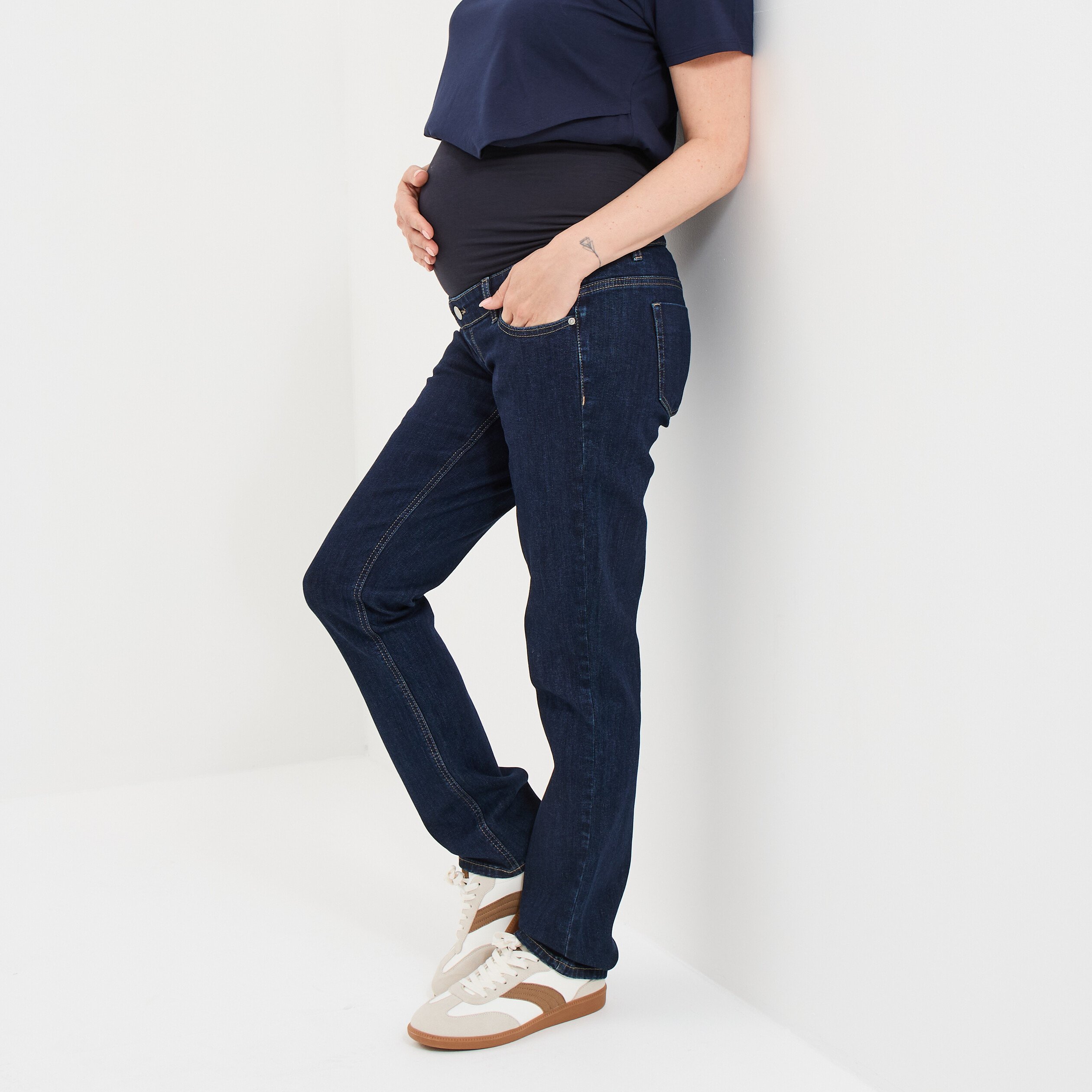 jeans grossesse droit avec bandeau denim brut femmemater Jeans grossesse droit avec bandeau denim brut femme maternité