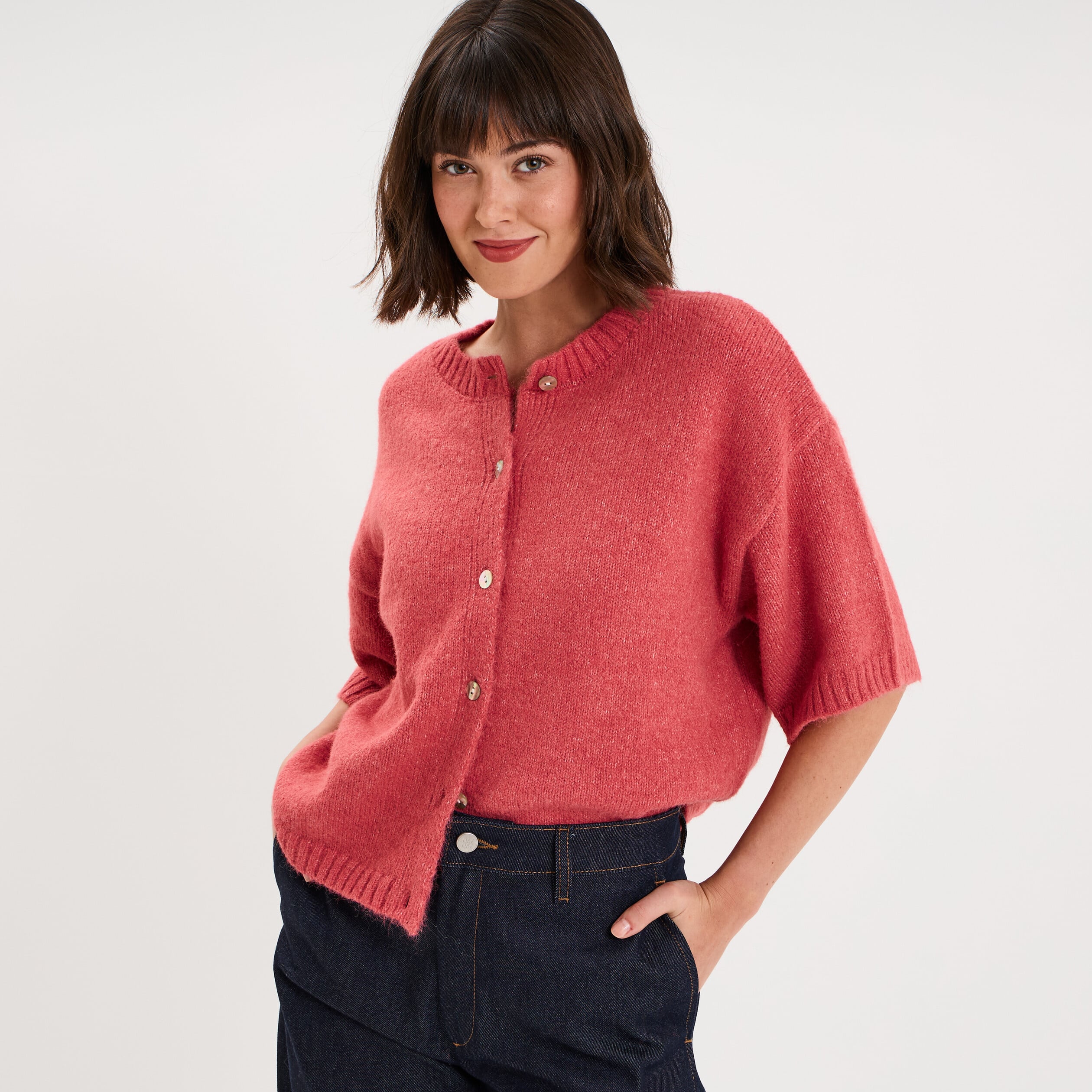 Gilet boutonn&eacute; manches courtes col rond rose cerise femme