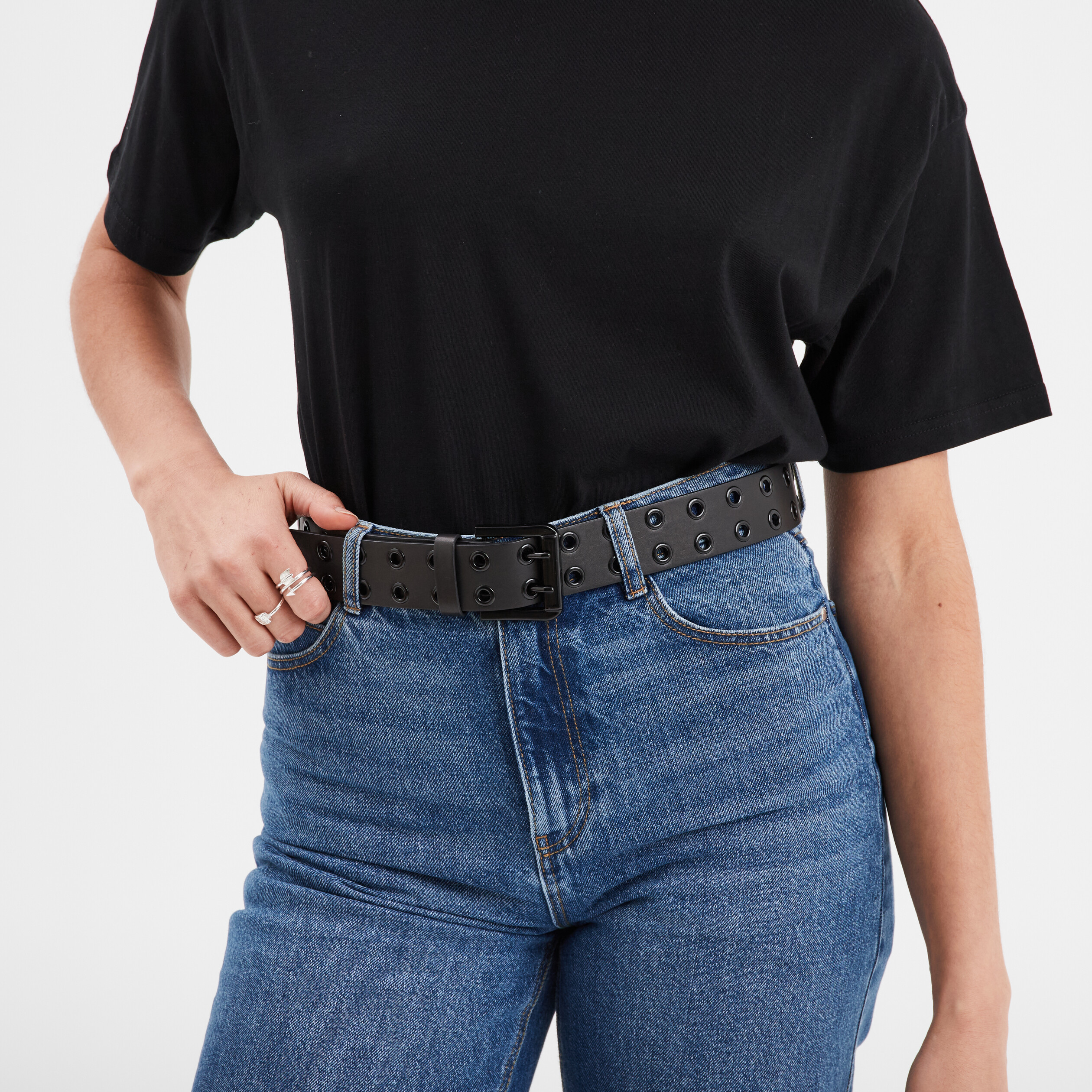 ceinture avec oeillets noir femme Ceinture avec oeillets noir femme