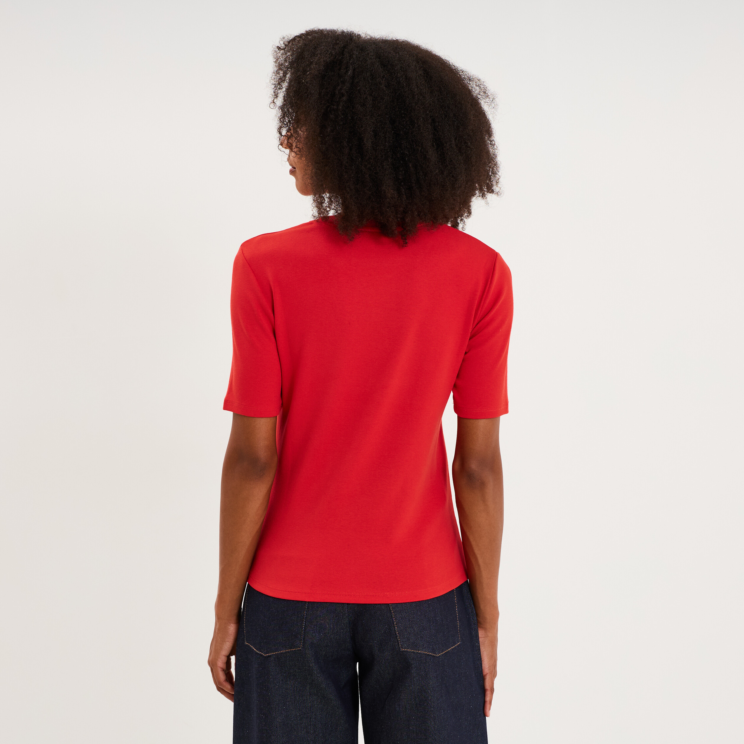 T-shirt col rond manches courtes ajust&eacute; rouge femme