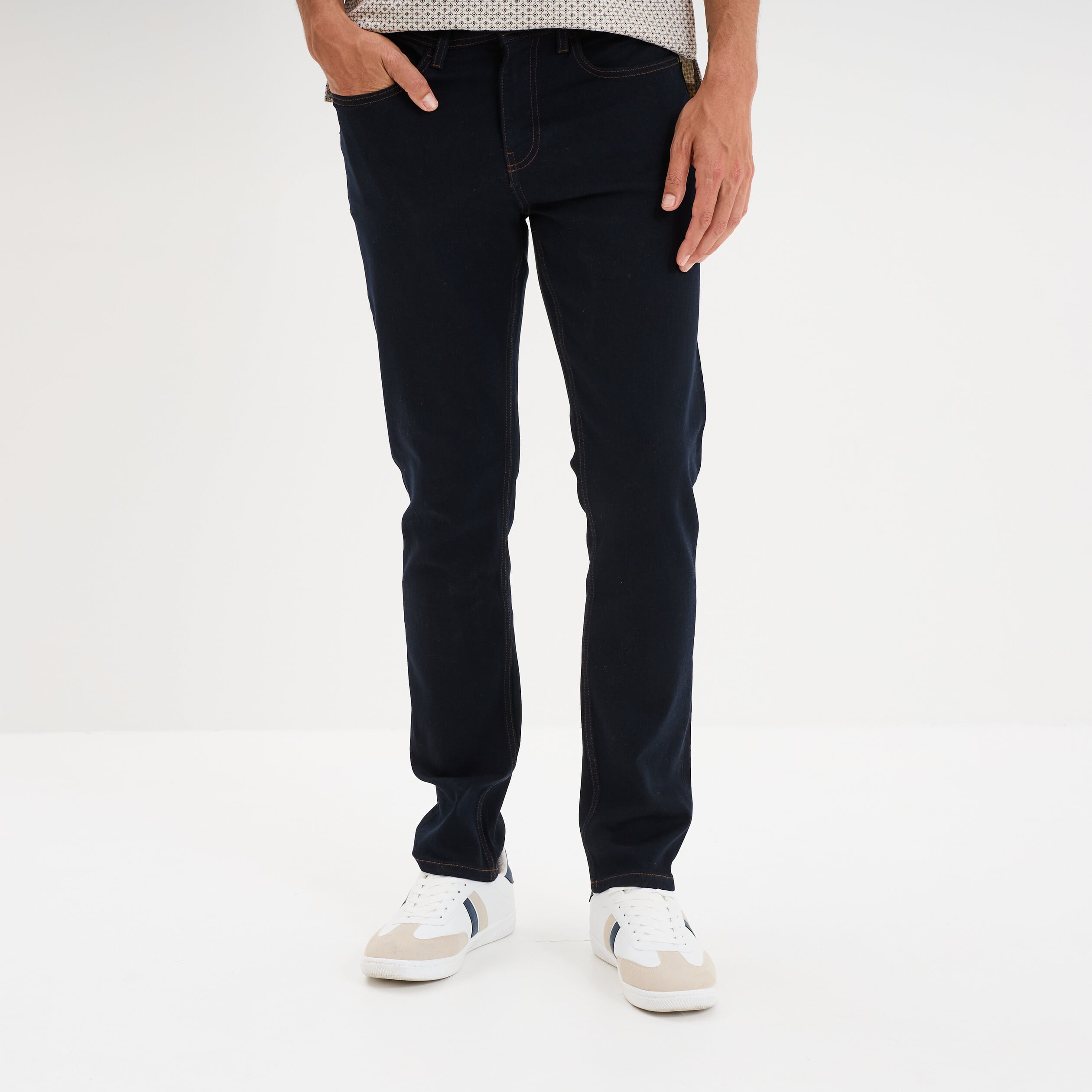 Jeans straight avec 5 poches denim brut clean homme