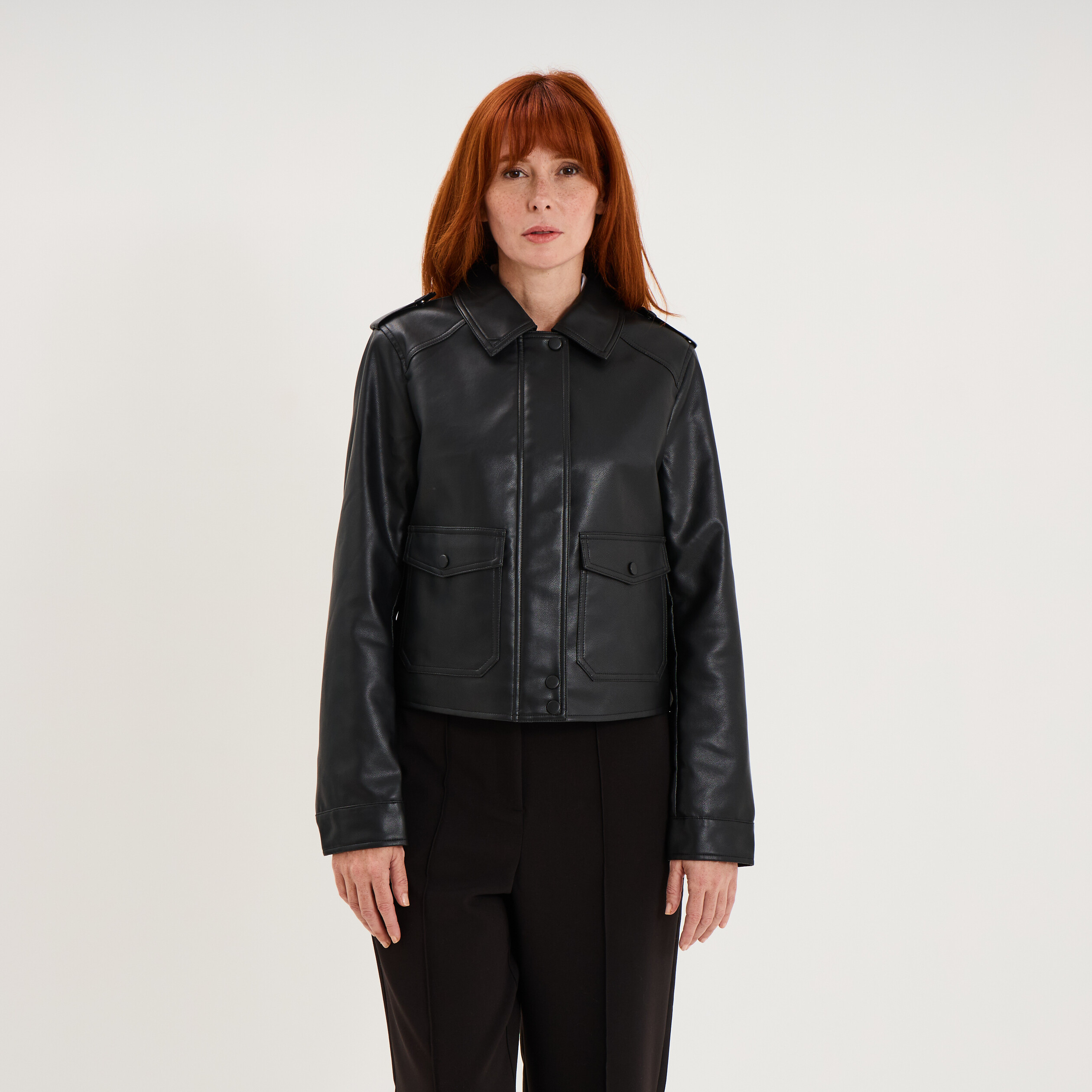 Veste similicuir col chemise courte noir femme