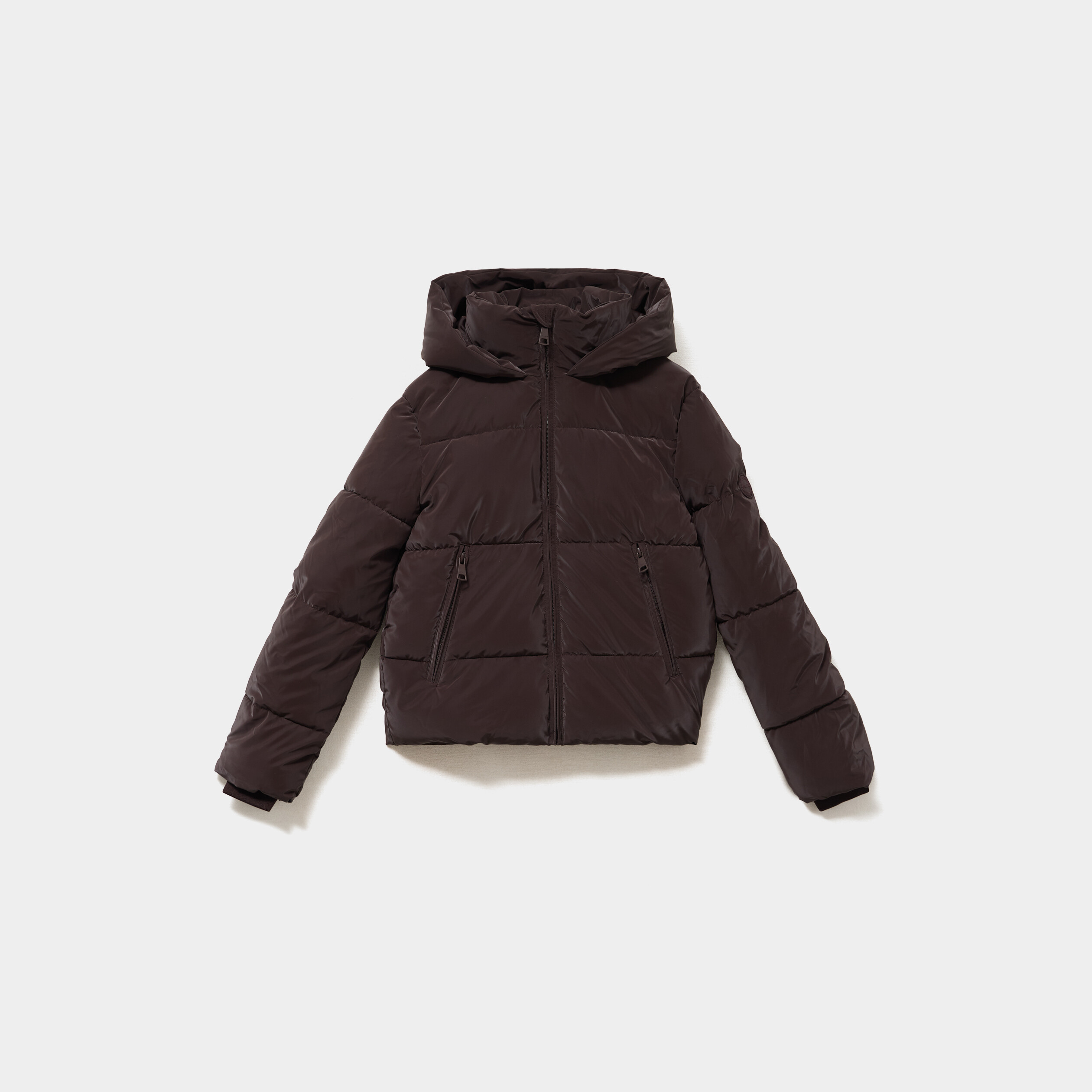 Doudoune courte imperm&eacute;able &agrave; capuche marron fonc&eacute; femme