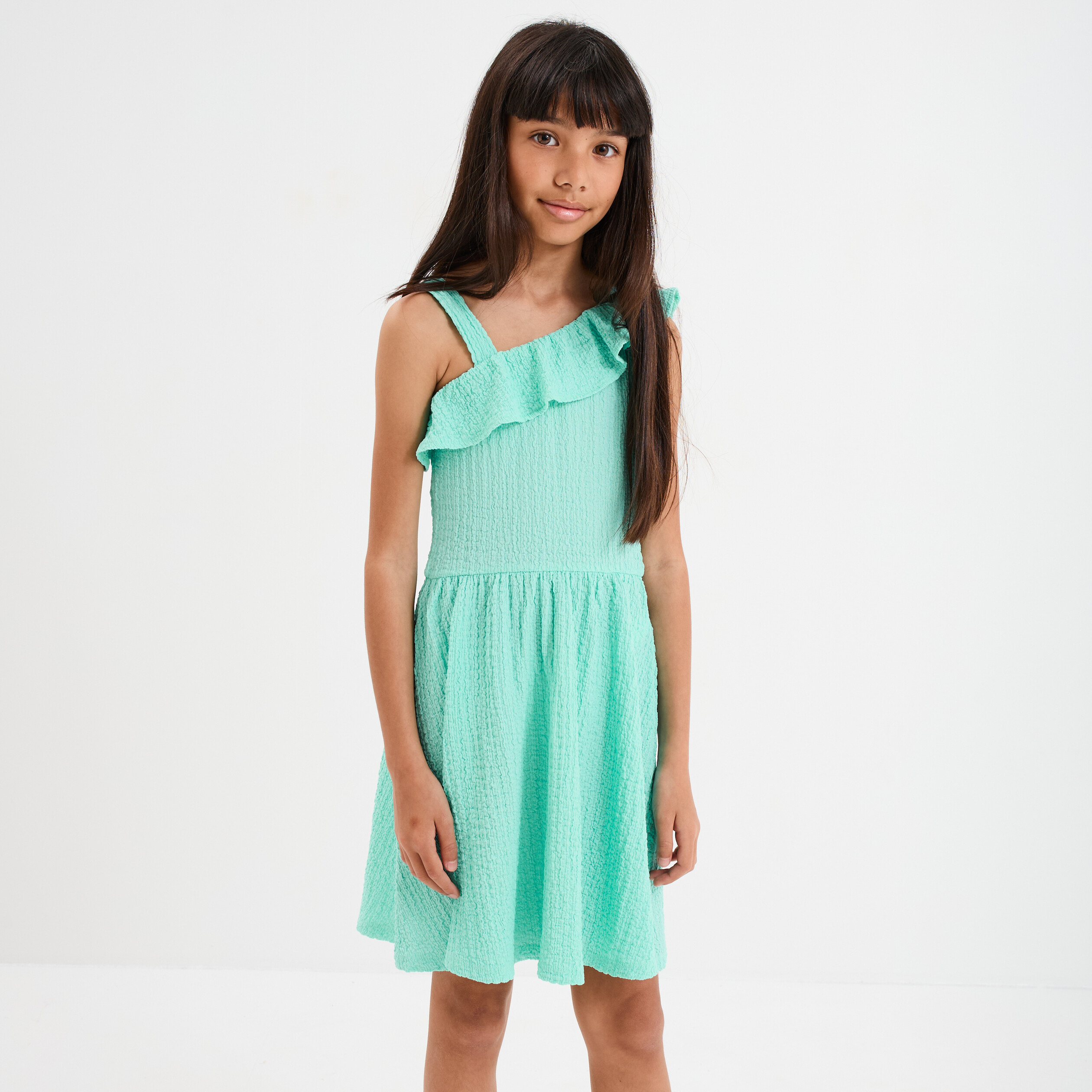 robe courte col asymetrique a volants bleu turquoise fille Robe courte col asymétrique à volants bleu turquoise fille