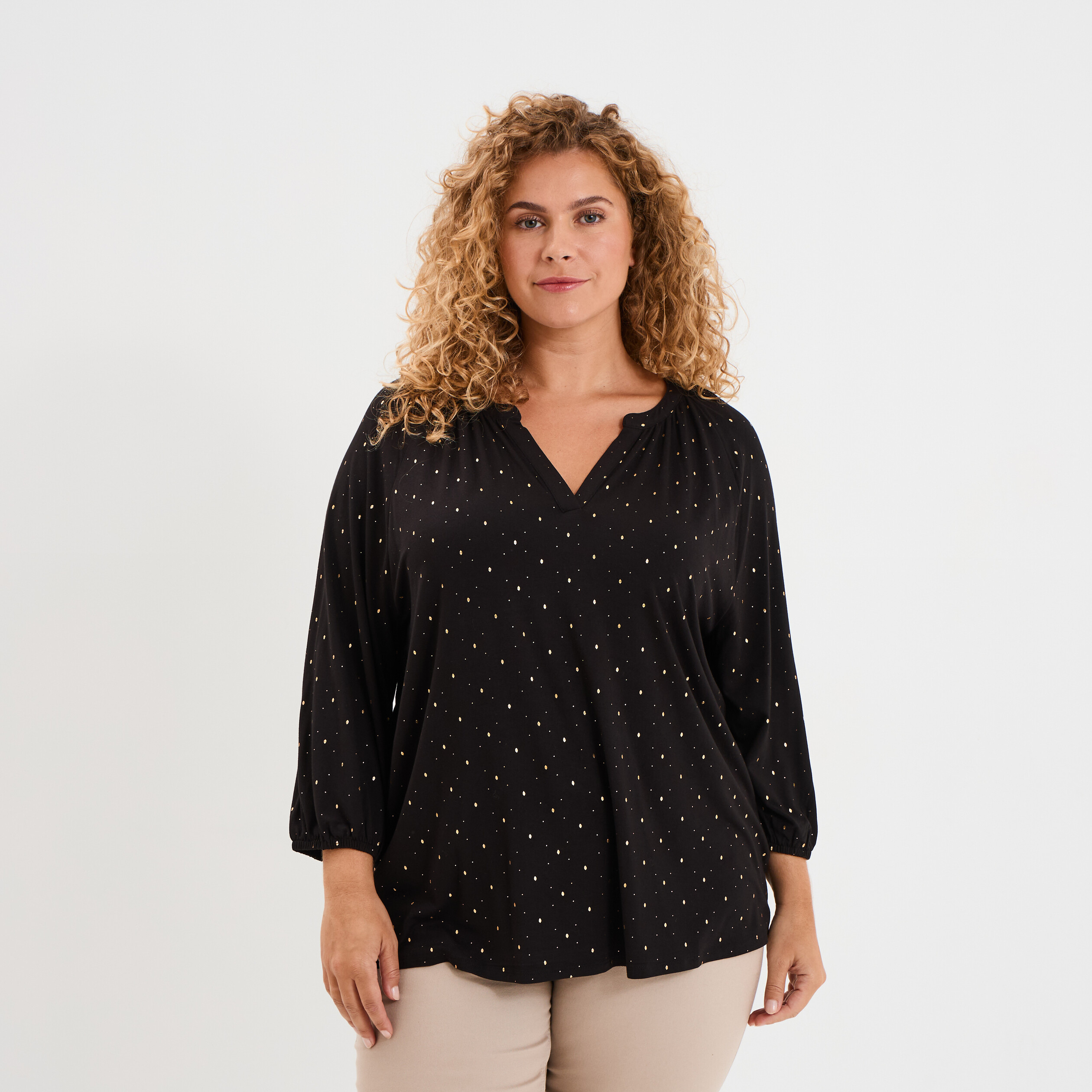 blouse col en v manches 34 noir femmegt Blouse col en V manches 3/4 noir femme grande taille