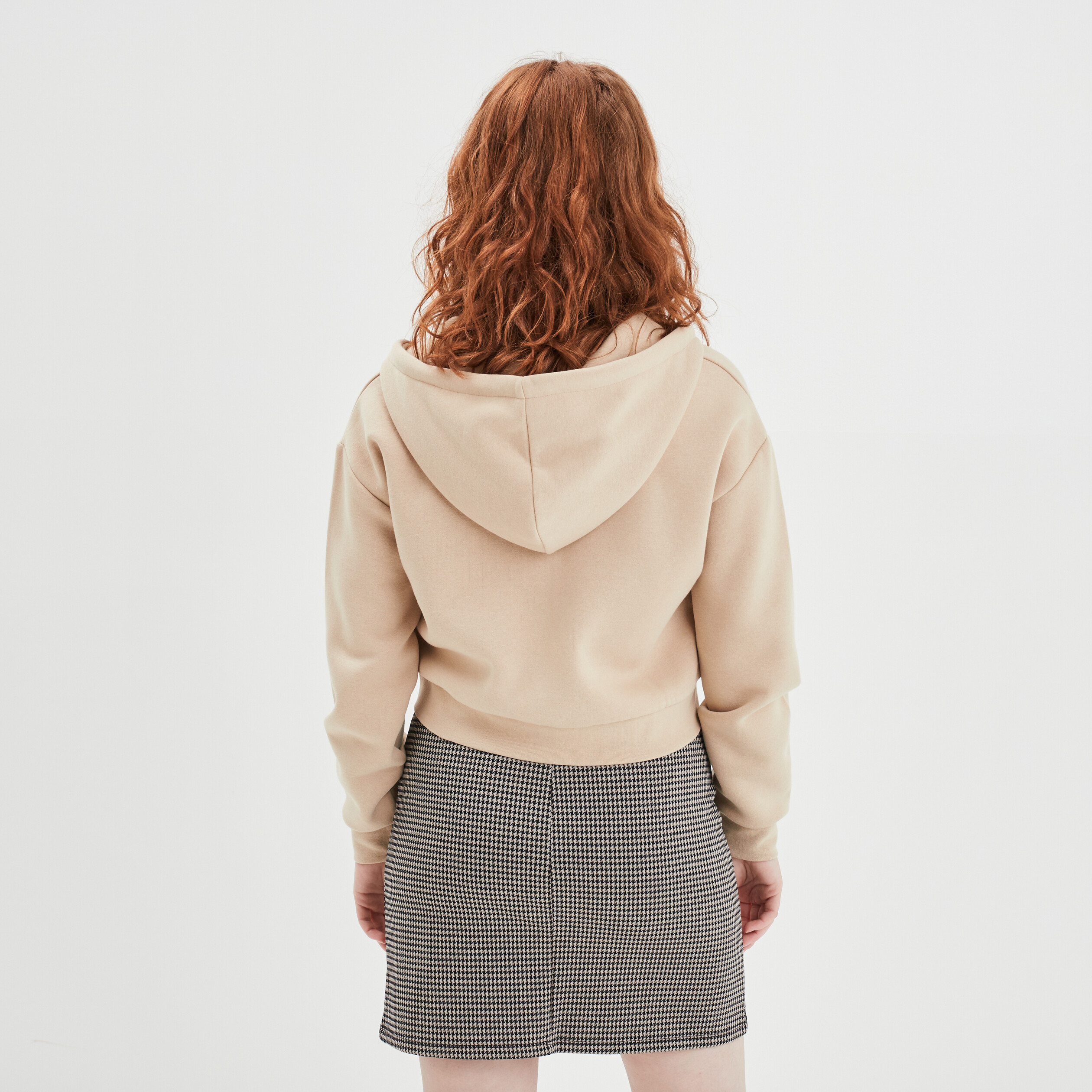 sweat zippe a capuche court sable femme Sweat zippé à capuche court sable femme
