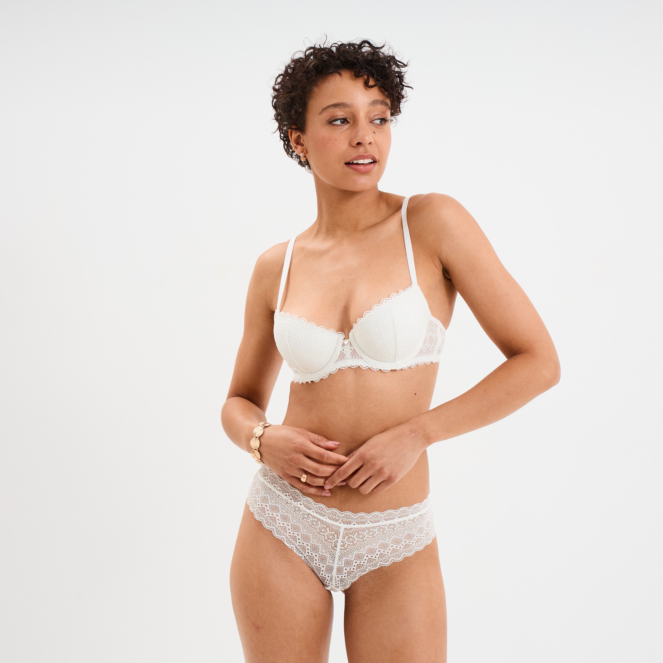 soutien gorge corbeille dentelle blanc femme Soutien-gorge corbeille dentelle blanc femme