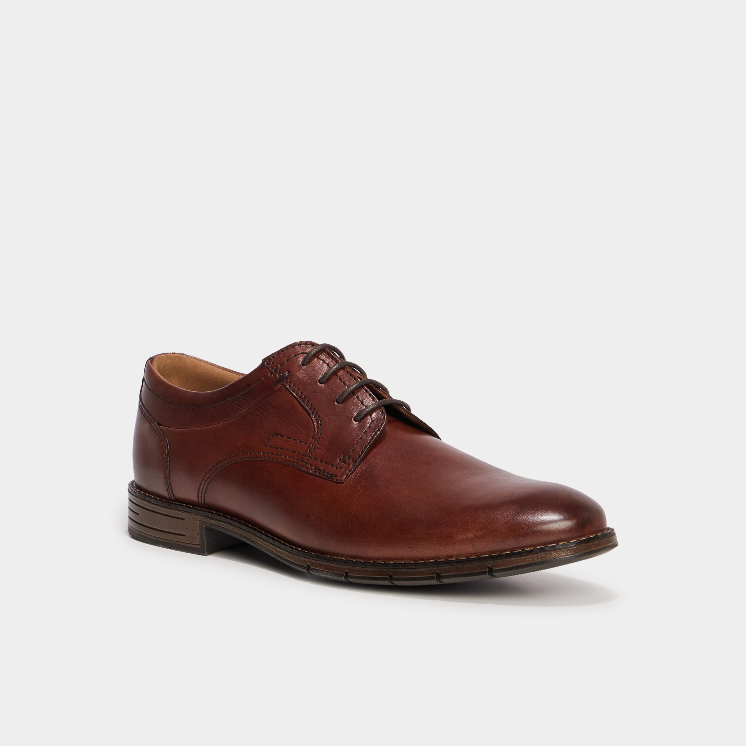 derbies en cuir avec lacets marron fonce homme Derbies en cuir avec lacets marron foncé homme