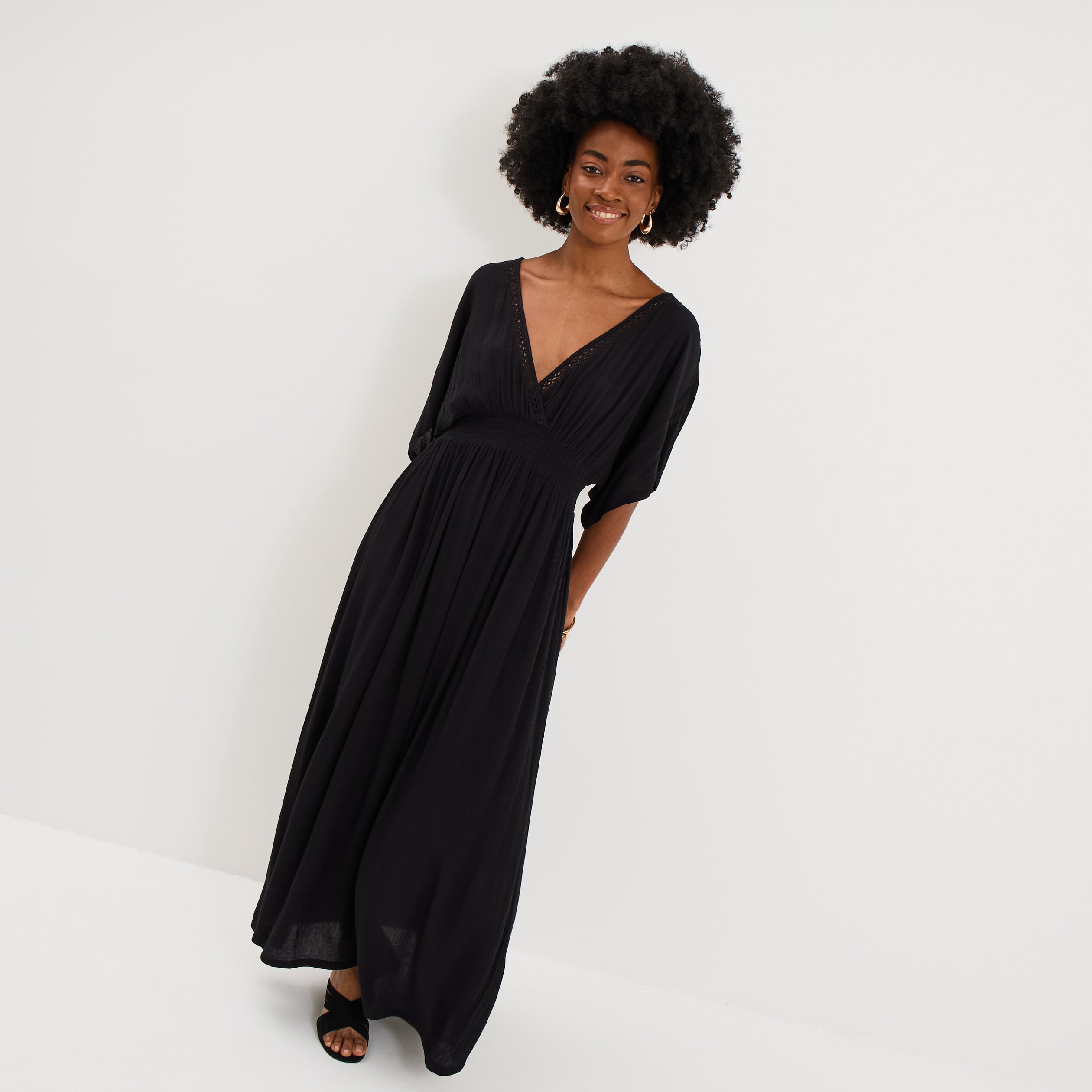 Robe fluide longue col et dos en V noir femme