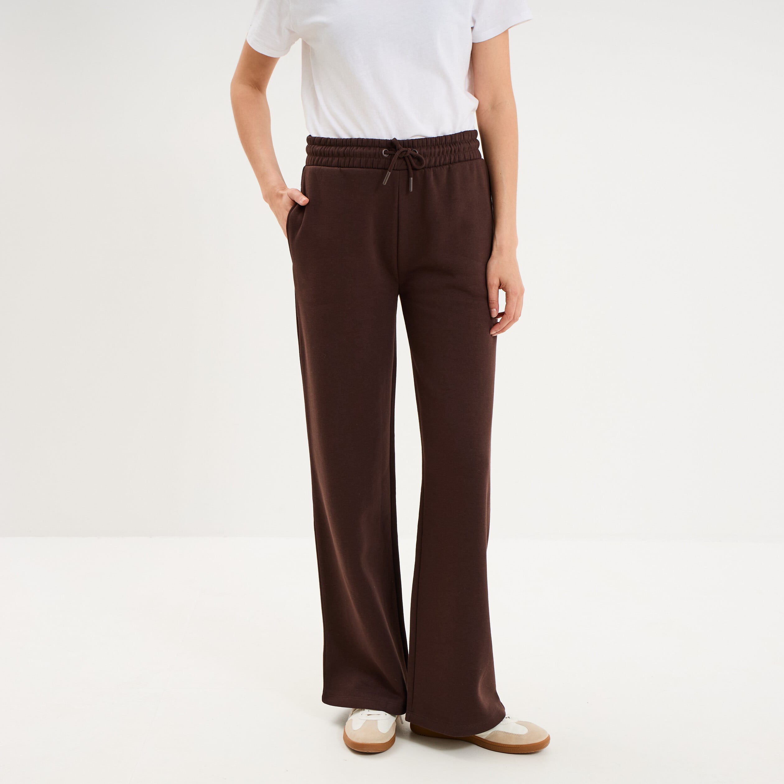 Pantalon de jogging molletonn&eacute; large marron fonc&eacute; femme