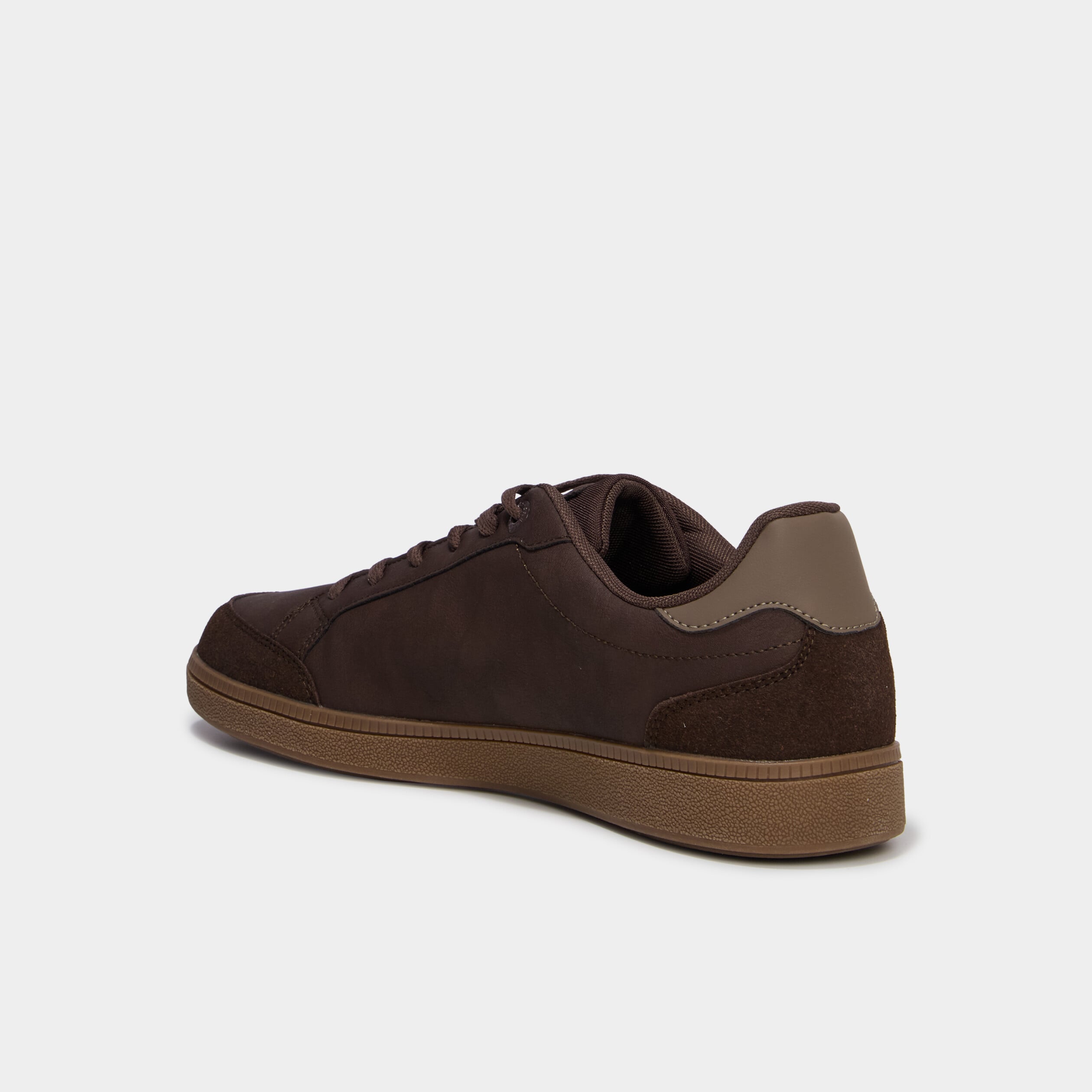 Baskets &agrave; lacets marron homme