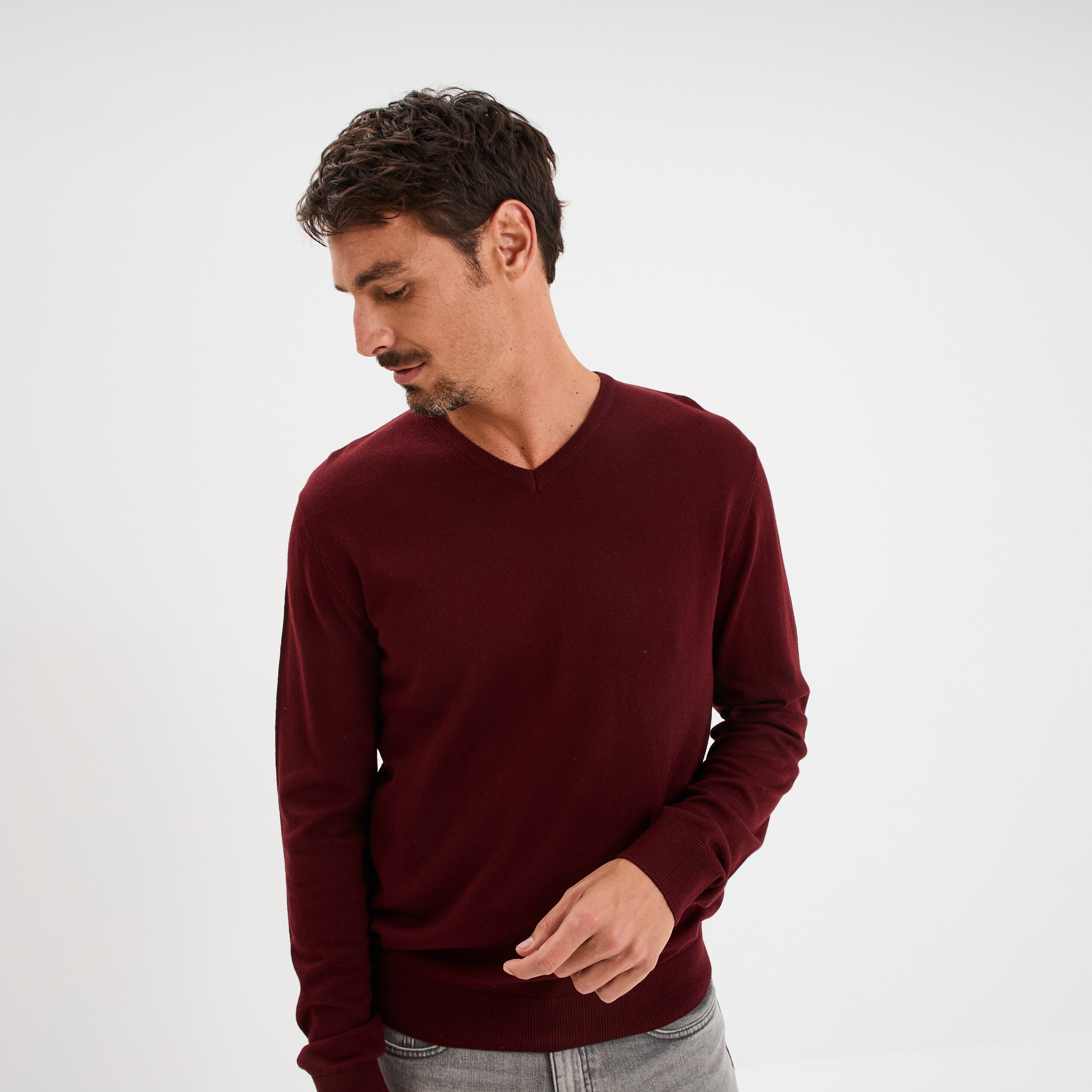 pull jersey avec col en v violet fonce homme Pull jersey avec col en V violet foncé homme