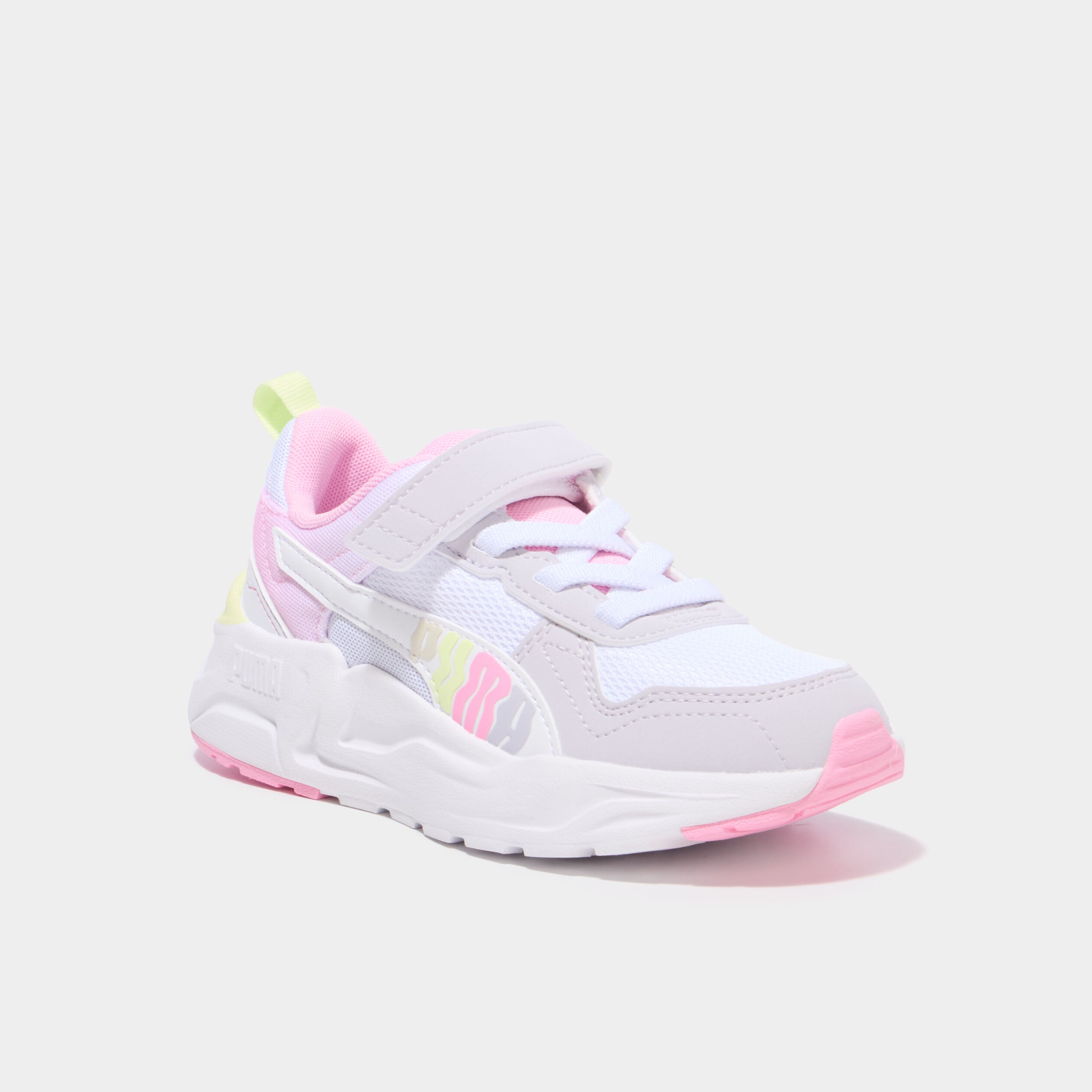 Baskets running &agrave; scratchs Puma Trinity rose clair fille