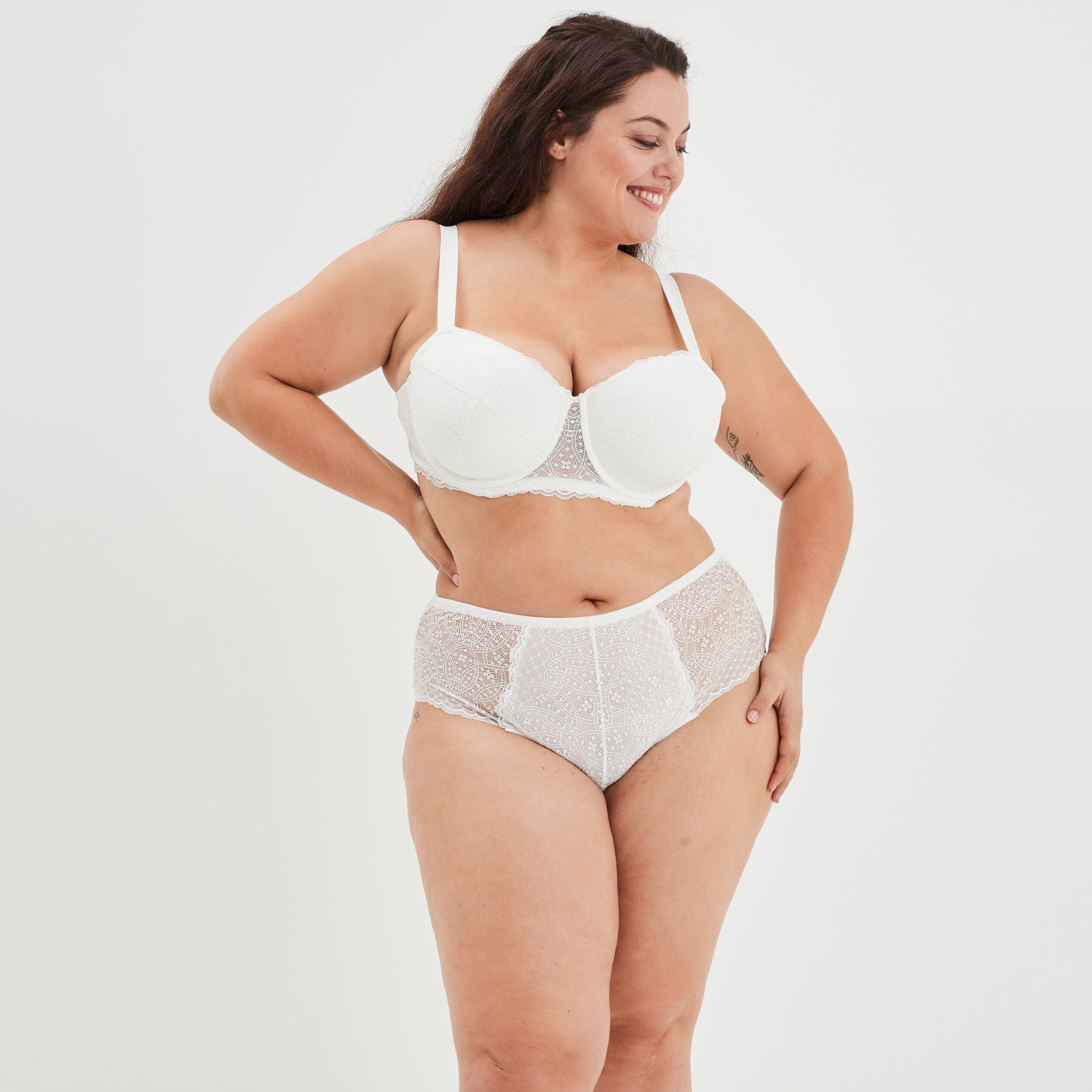 Shorty en dentelle Izzie blanc femme grande taille