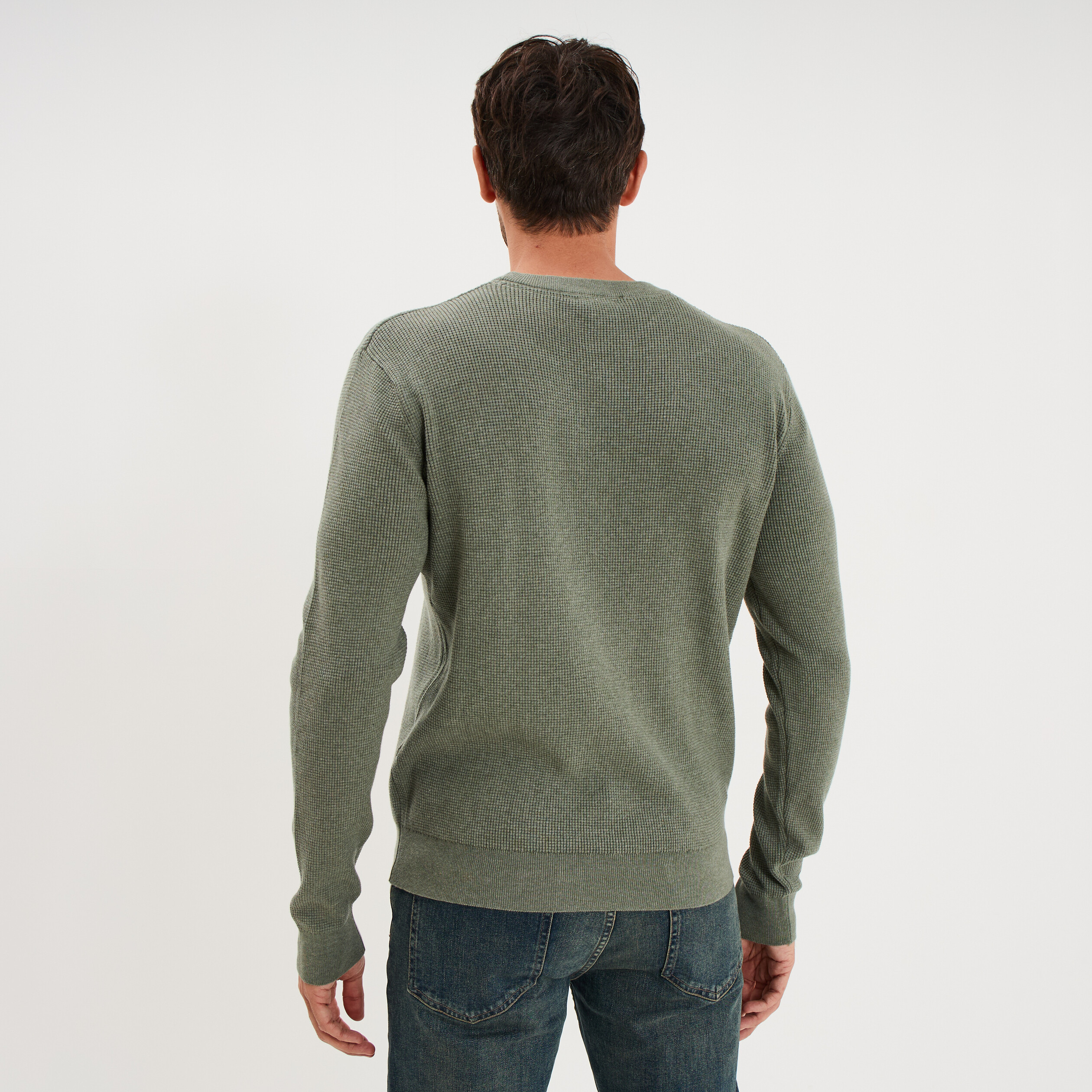 Pull en maille textur&eacute;e col rond vert kaki homme