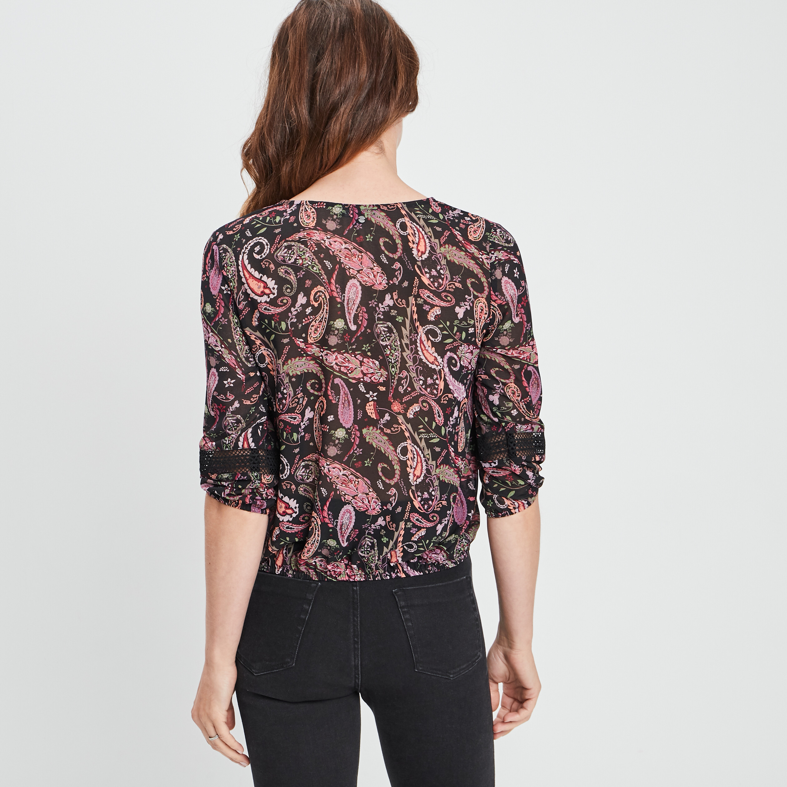 blouse manches 34 detail lacage noir femme Blouse manches 3/4 détail laçage noir femme