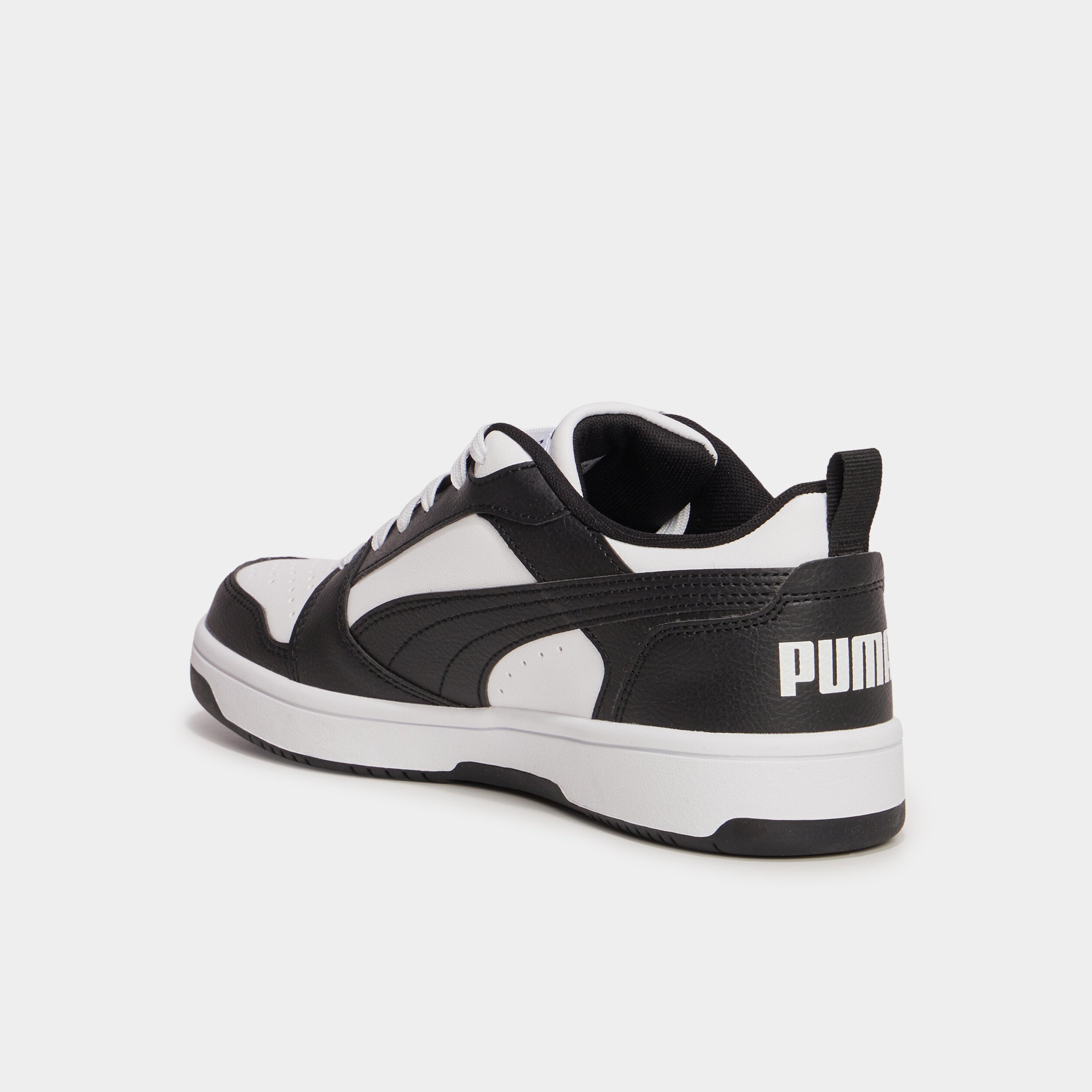 tennis basses a lacets puma v6 noir garcon Tennis basses à lacets Puma V6 noir garçon