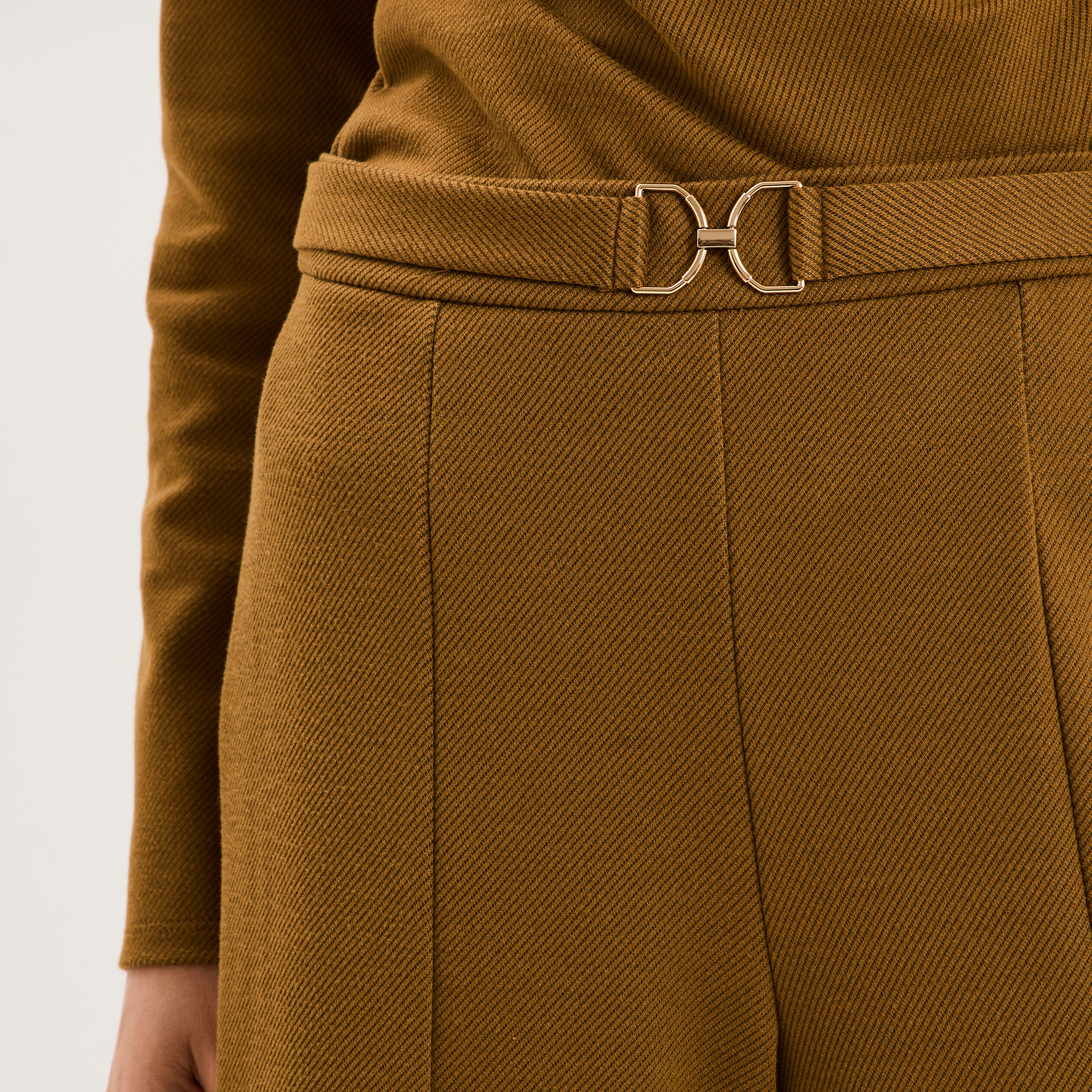 Pantalon large avec boucle vert olive femme