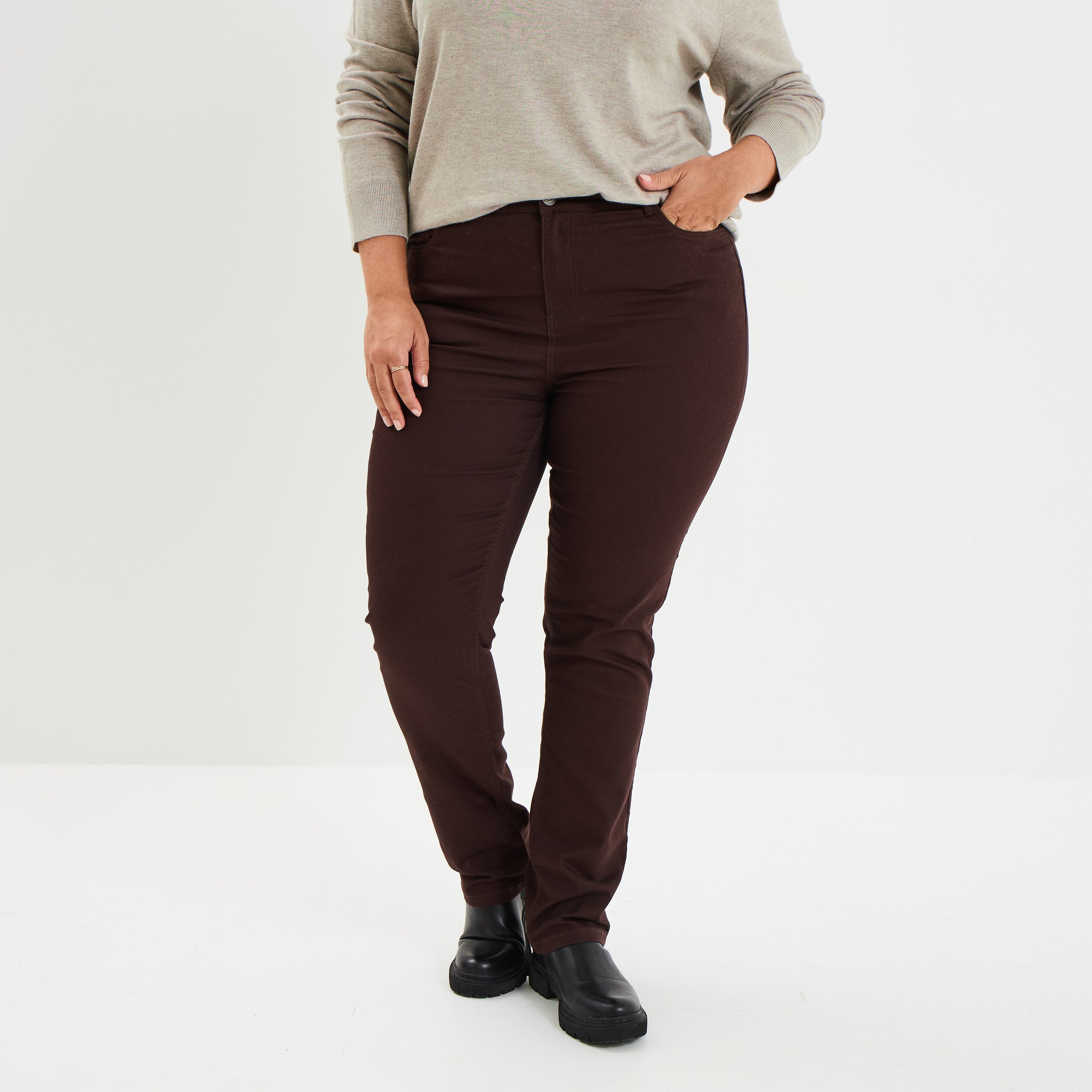 pantalon straight taille haute modavista marron fonce femmegt Pantalon straight taille haute Modavista marron foncé femme grande taille