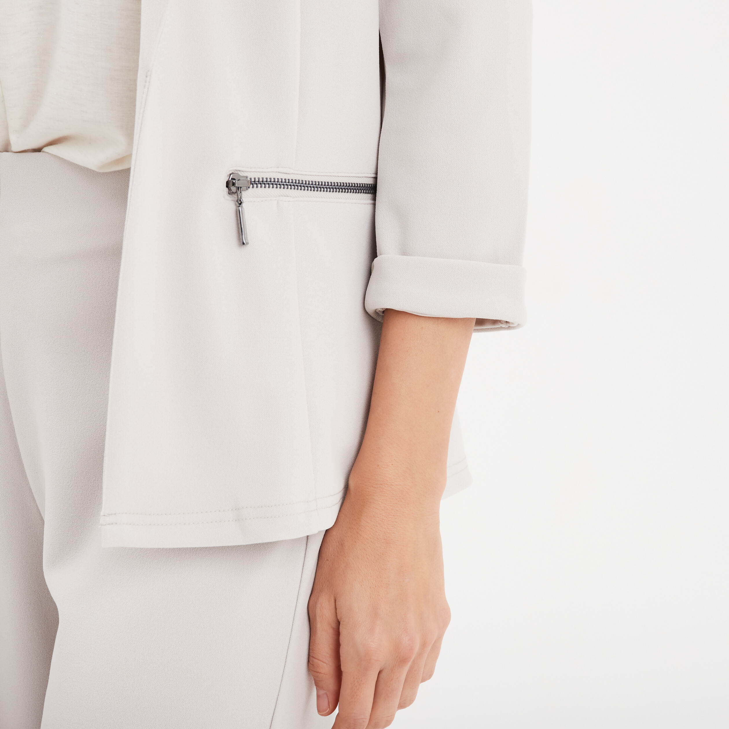 veste blazer cintre manches 34 gris clair femme Veste blazer cintré manches 3/4 gris clair femme