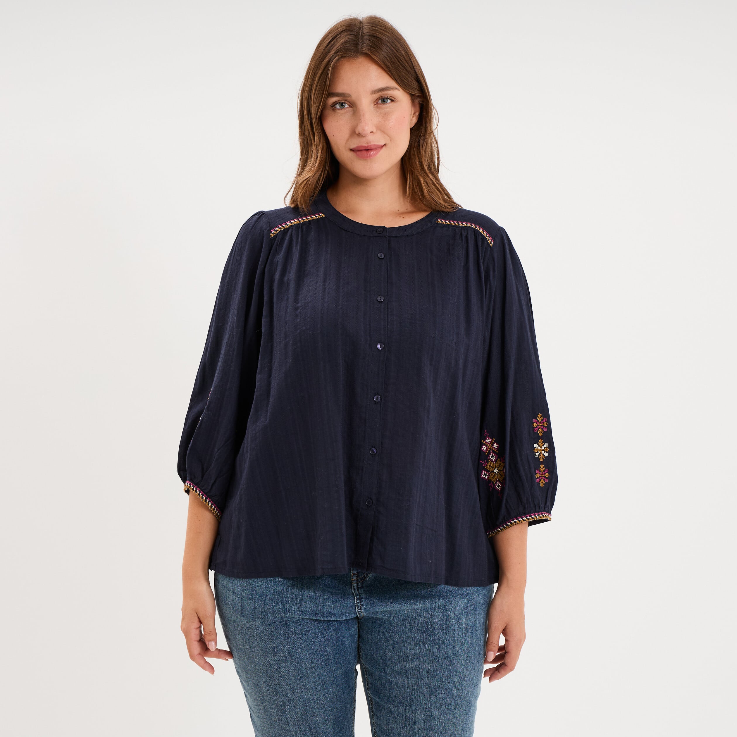 Blouse brod&eacute;e manches bouffantes 3/4 bleu fonc&eacute; femme grande taille