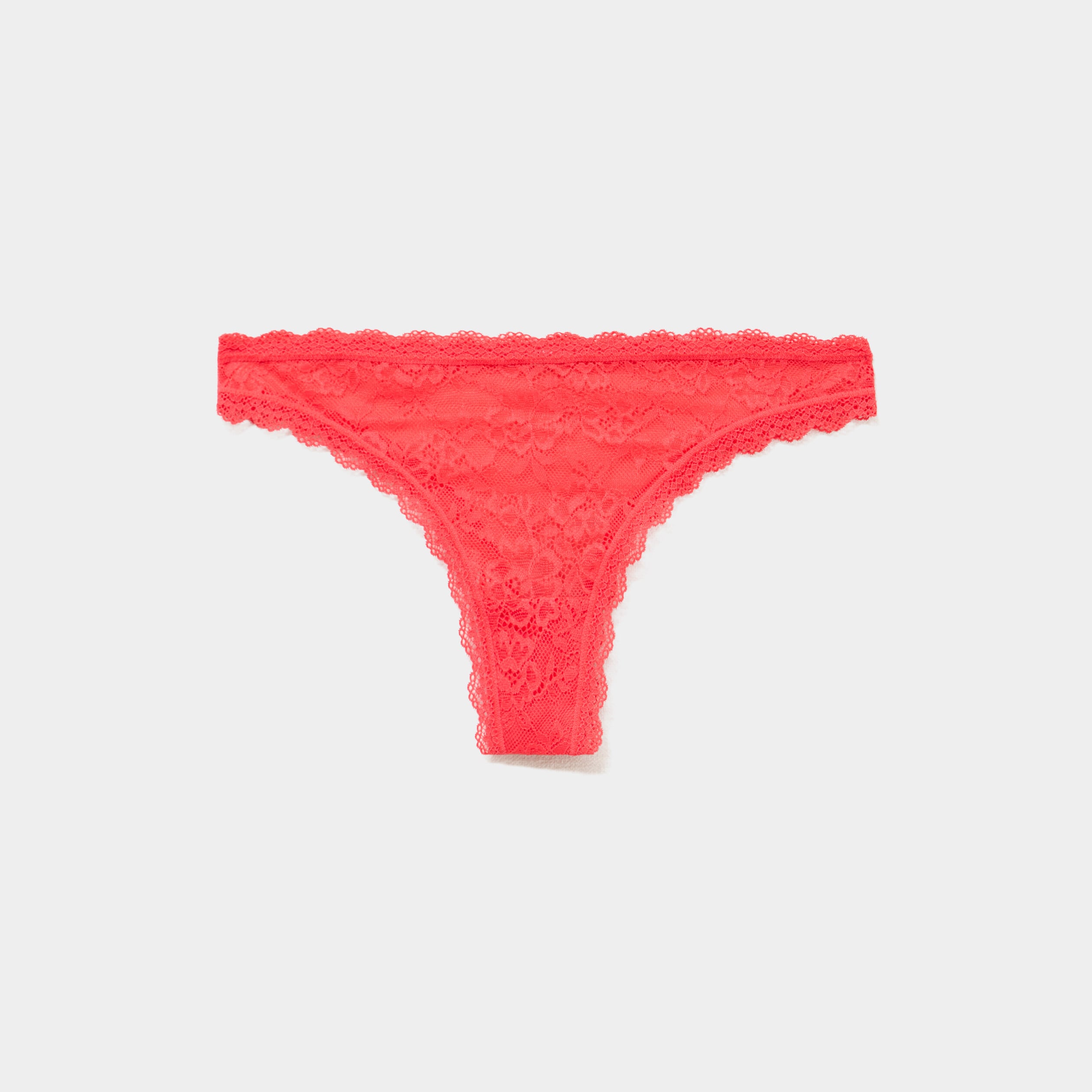Tanga en dentelle doublure coton rouge femme