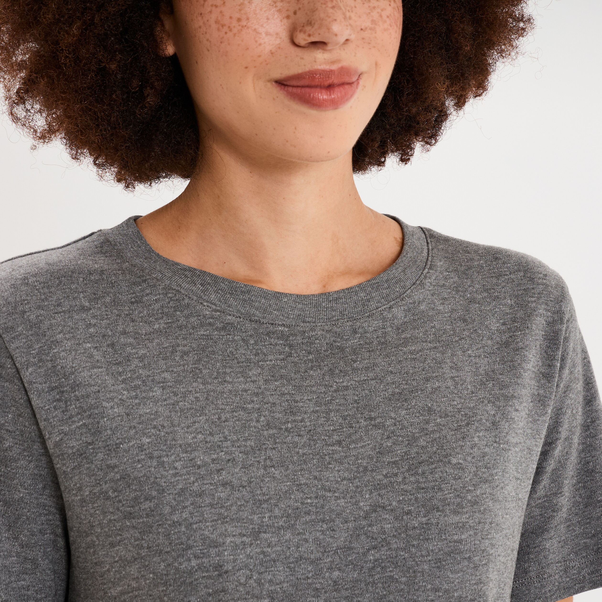 T-shirt manches courtes col rond coton gris femme