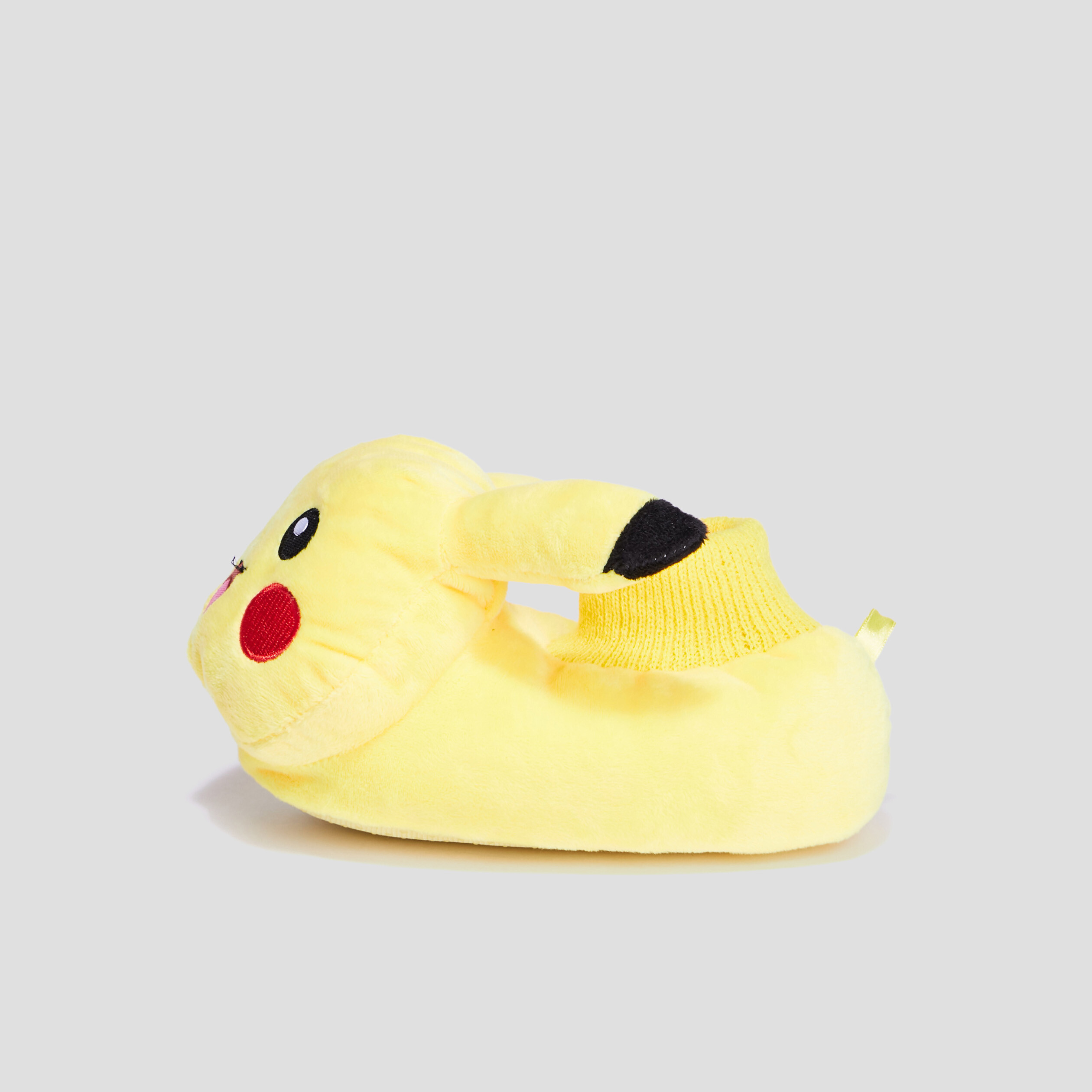 Chaussons Pok&eacute;mon jaune gar&ccedil;on
